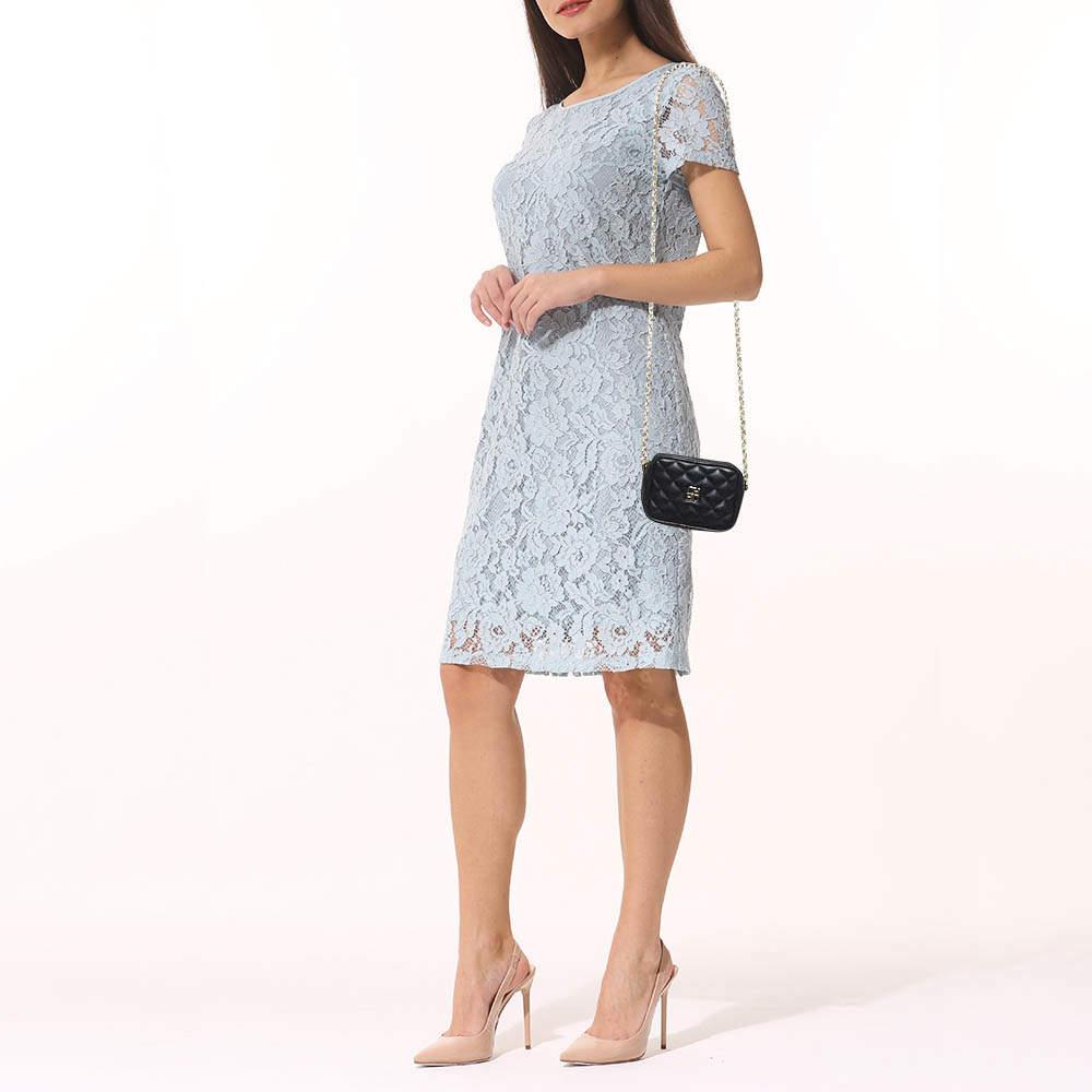 Express your personal style with this high end crossbody bag. Crafted from quality materials it has been added with fine details and is finished perfectly. It features a well sized interior.