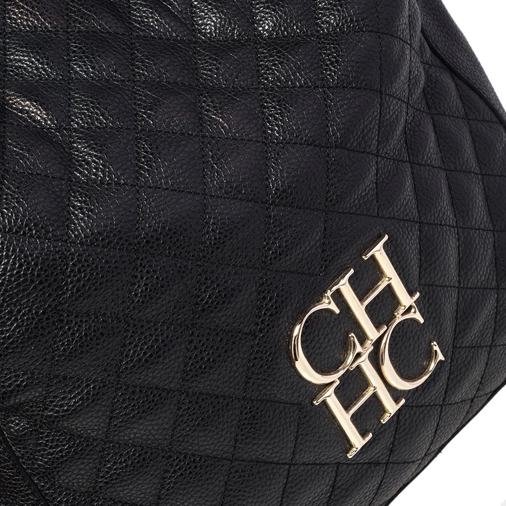 Carolina Herrera Black Quilted Leather Tassel Chain Hobo In Good Condition In Dubai, Al Qouz 2