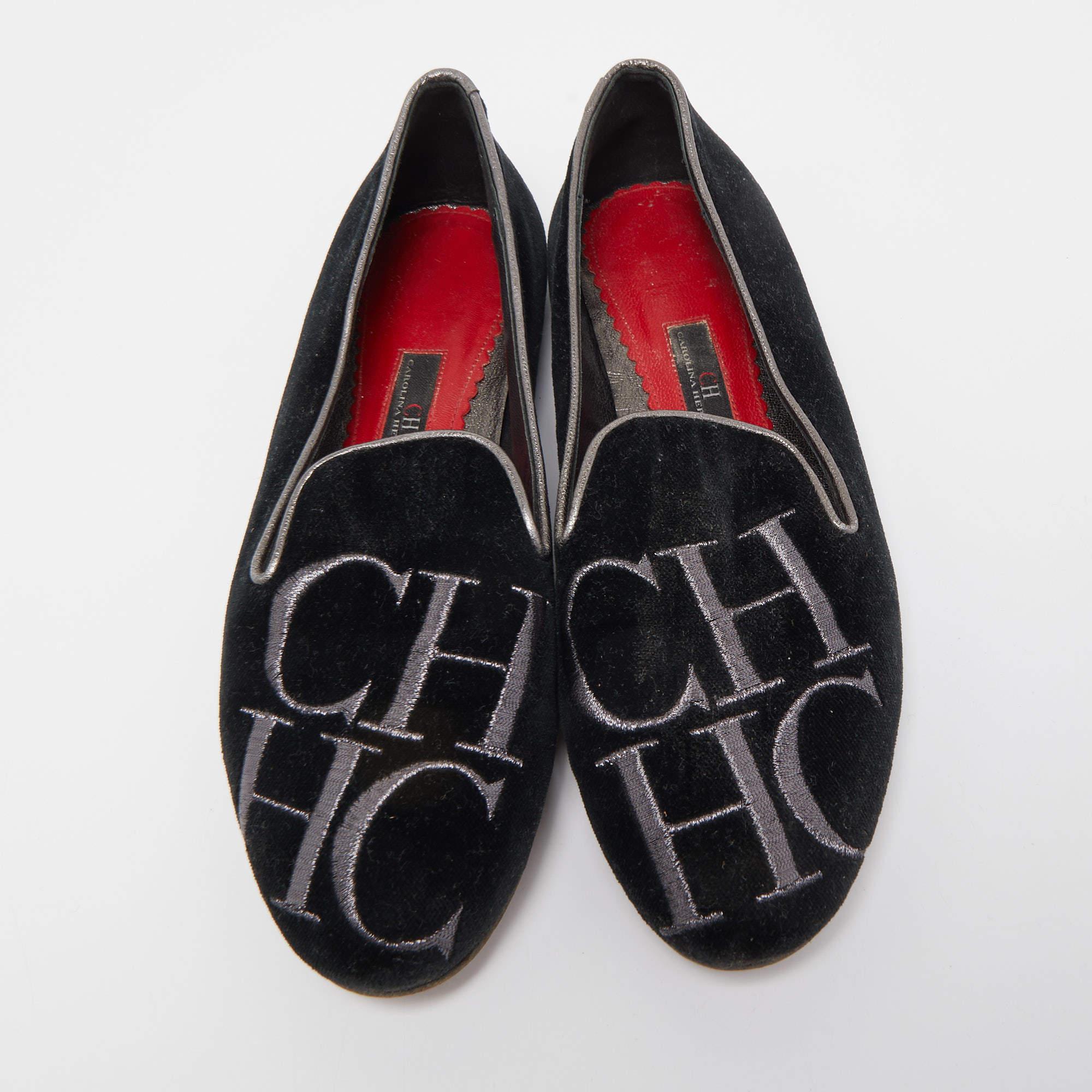 Carolina Herrera Black Suede Smoking Slipper  Size 37 In Fair Condition For Sale In Dubai, Al Qouz 2