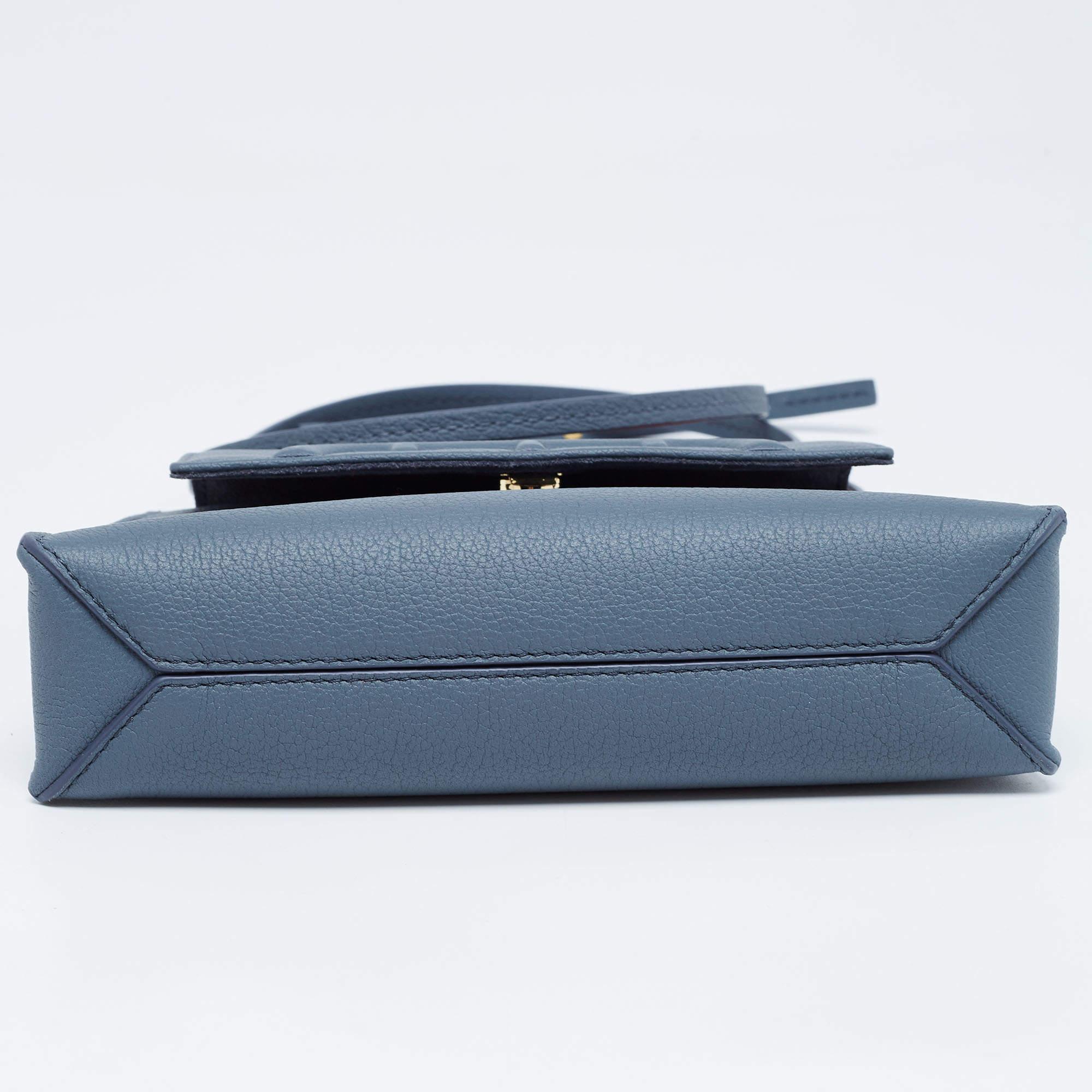 Carolina Herrera Blue Leather Doma Insignia Top Handle Bag In Excellent Condition In Dubai, Al Qouz 2