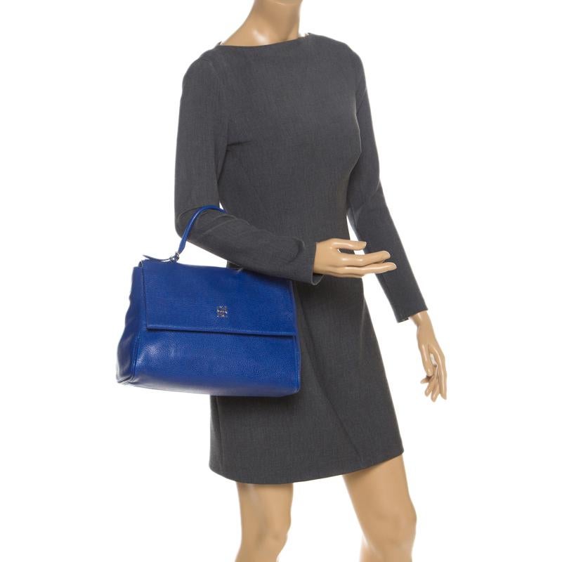 Carolina Herrera Blue Leather Minuetto Flap Top Handle Bag In Good Condition In Dubai, Al Qouz 2