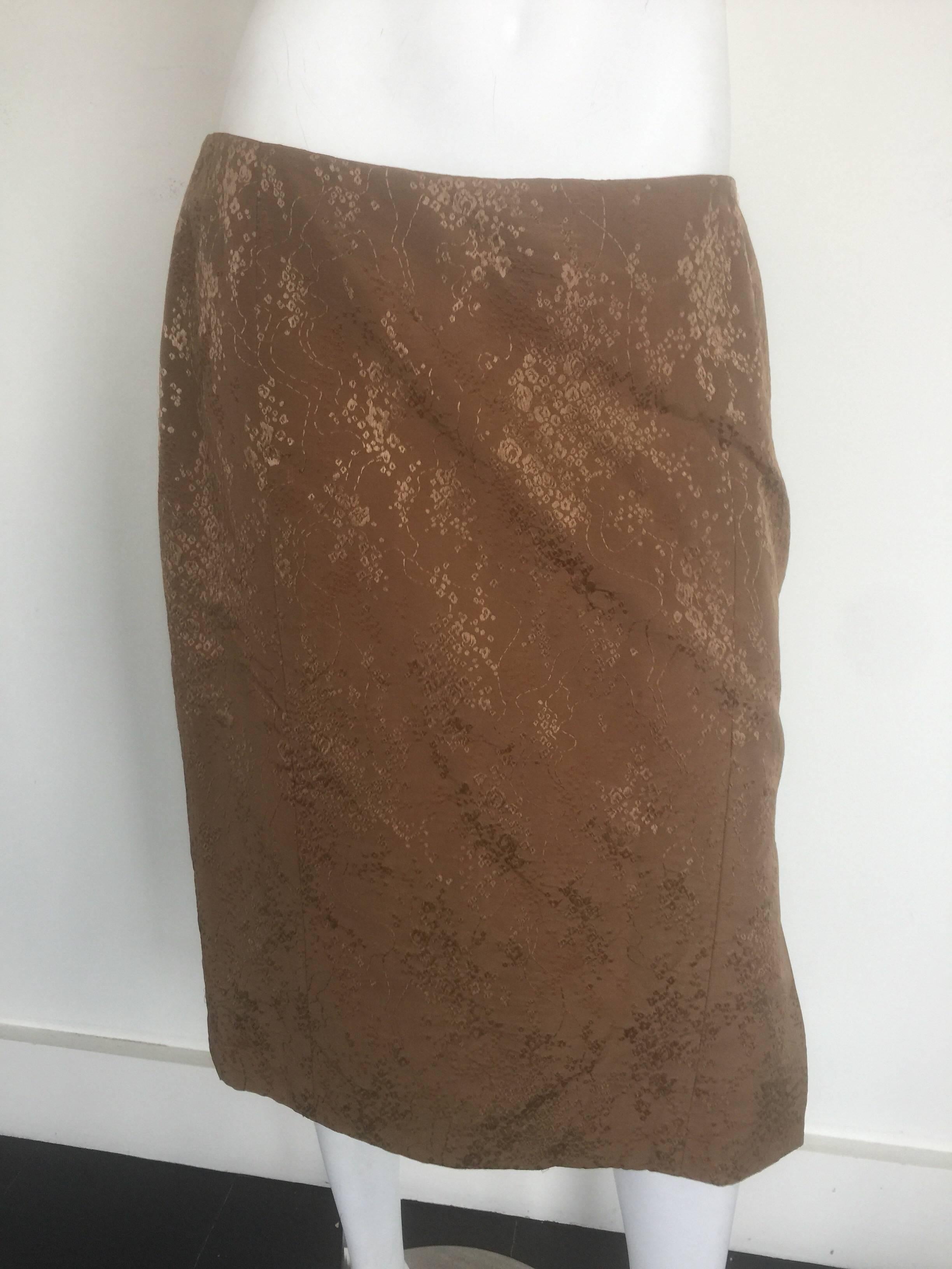 Carolina Herrera bronze and gold beaded skirt suit  In Good Condition For Sale In New York, NY