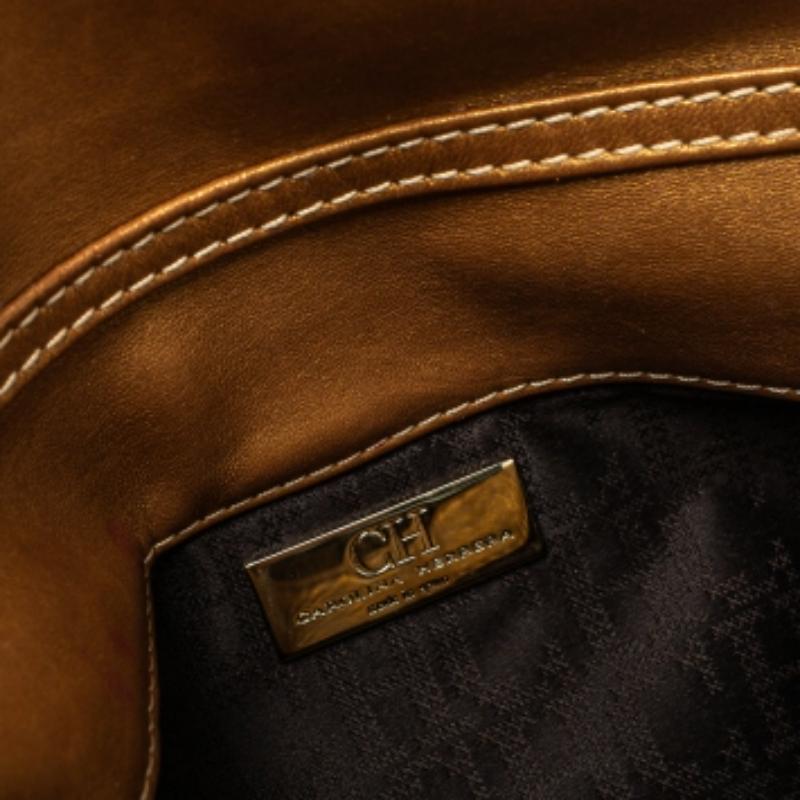 Donna Carolina Herrera Borsa a tracolla con catena in pelle marrone in vendita