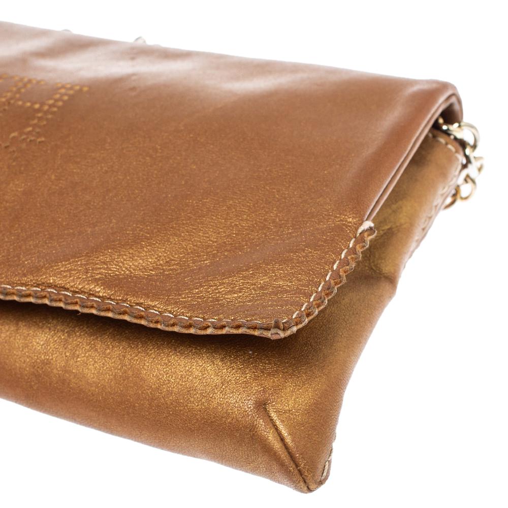 Women's Carolina Herrera Brown Leather Chain Shoulder Bag For Sale