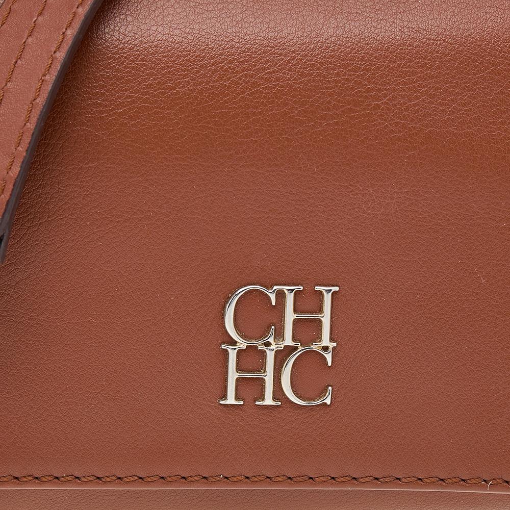 Carolina Herrera Brown Leather Crossbody Bag In Good Condition In Dubai, Al Qouz 2