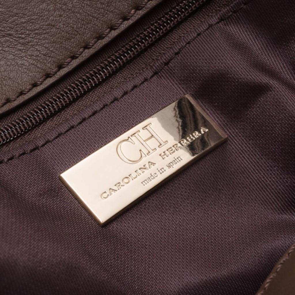 Carolina Herrera Braune gesteppte Nylon-Tasche 2