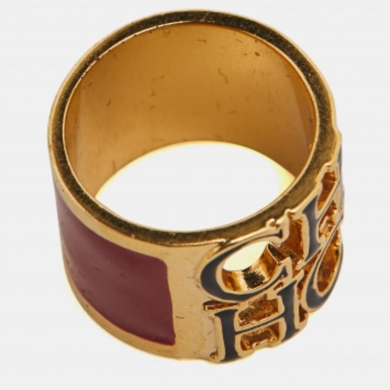 Bague Carolina Herrera CH émail ton or Taille 53 en vente 1