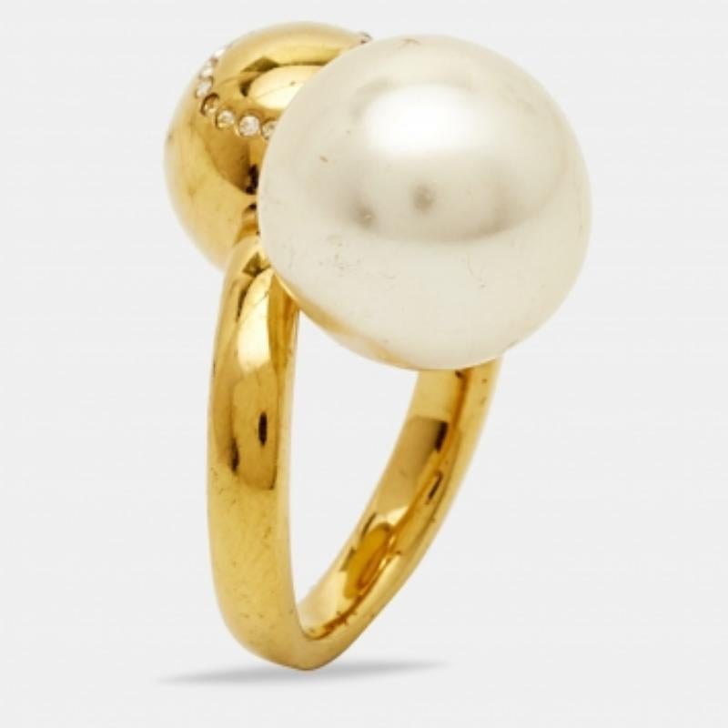 Carolina Herrera CH Anillo Tono Oro Cristal Perla Faux Talla 49 en venta 4