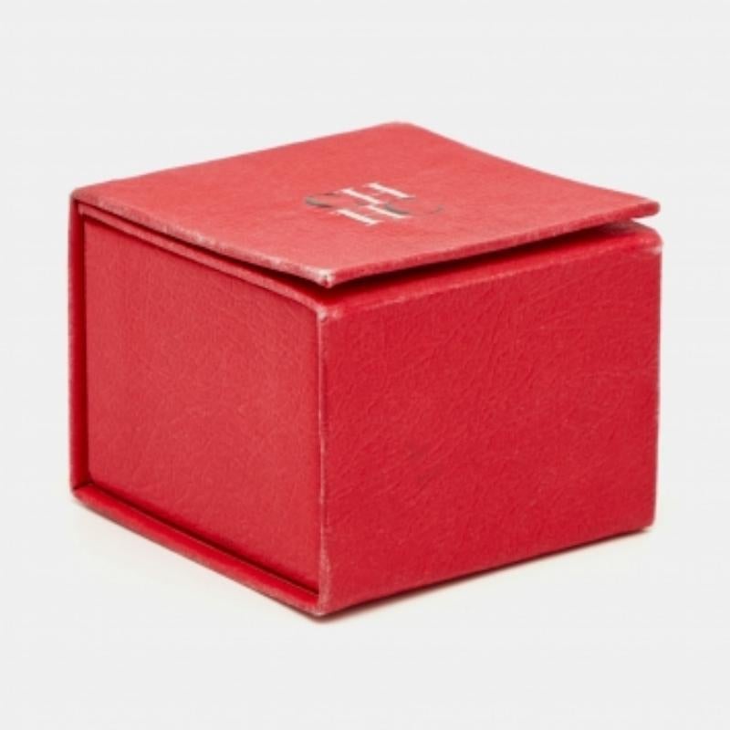 Bracelet double tour en cuir doré avec logo Carolina Herrera CH en vente 1