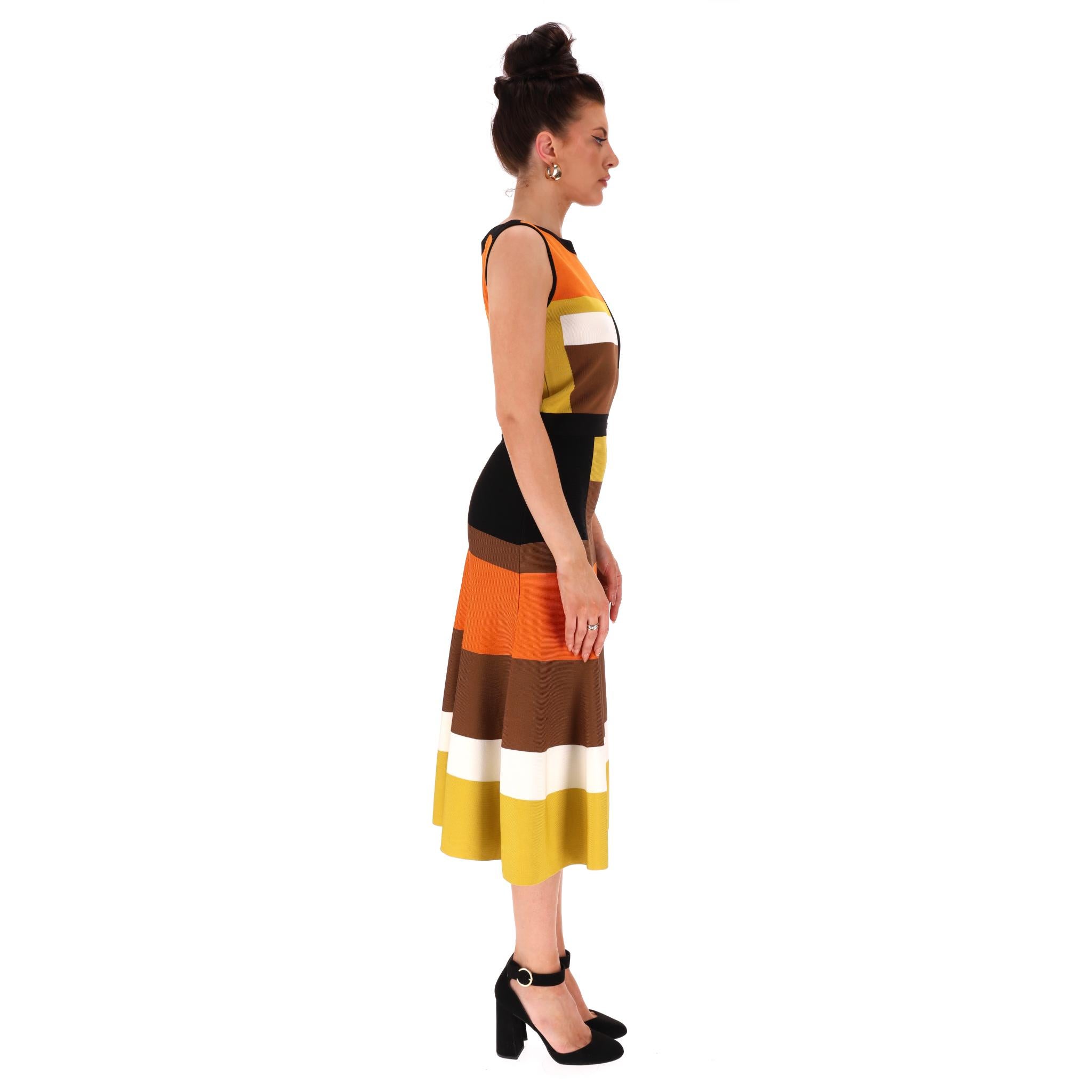 Marron Carolina Herrera - Robe mi-longue à empiècements de couleur en vente