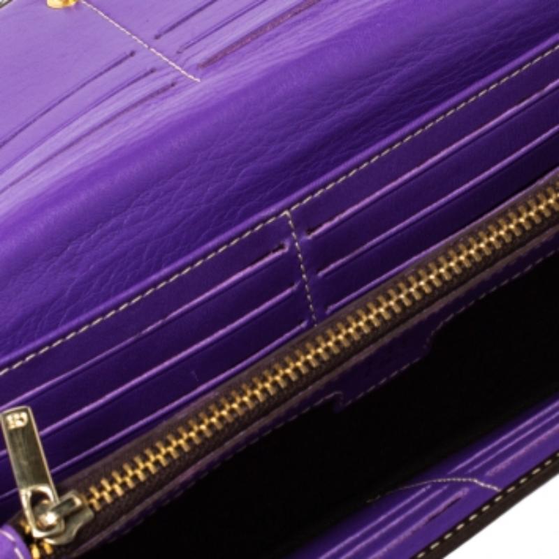 Cartera Continental con Solapa Marrón Oscuro Carolina Herrera Negro en venta