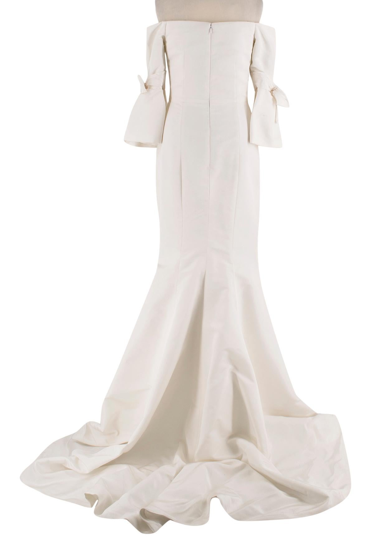 carolina herrera wedding dress blue bow