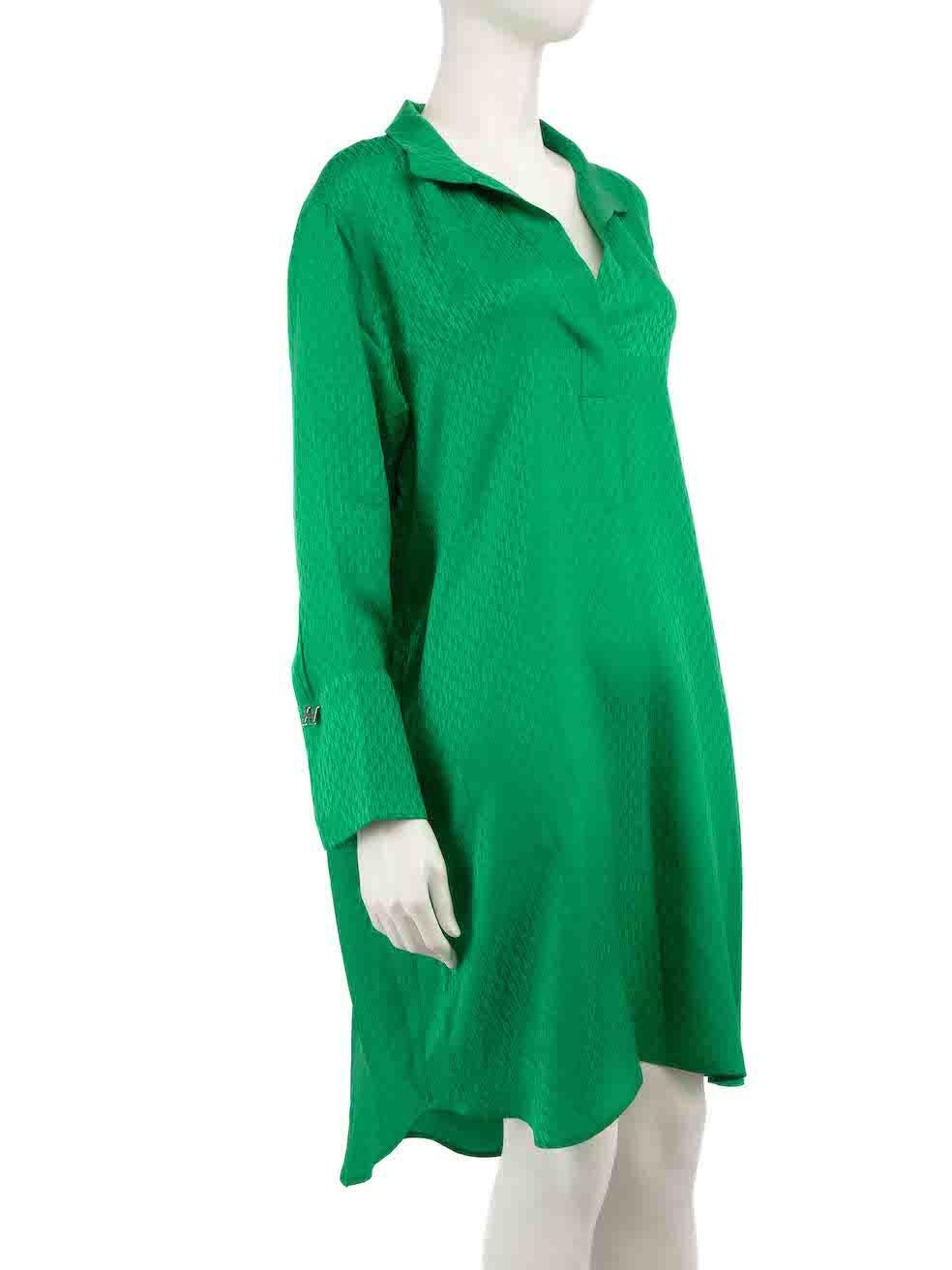 CONDITION is Very good. Hardly any visible wear to dress is evident on this used Carolina Herrera designer resale item.
 
 
 
 Details
 
 
 Green
 
 Silk
 
 Knee length dress
 
 V neckline
 
 Collared
 
 CH logo pattern
 
 CH logo button on cuffs
 
