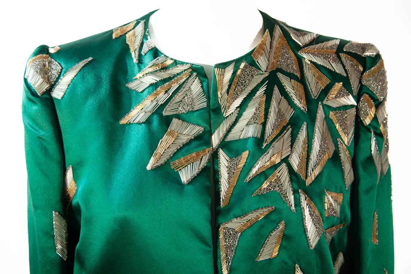Carolina Herrera Green Silk Beaded Blazer  In Excellent Condition For Sale In Kingston, NY