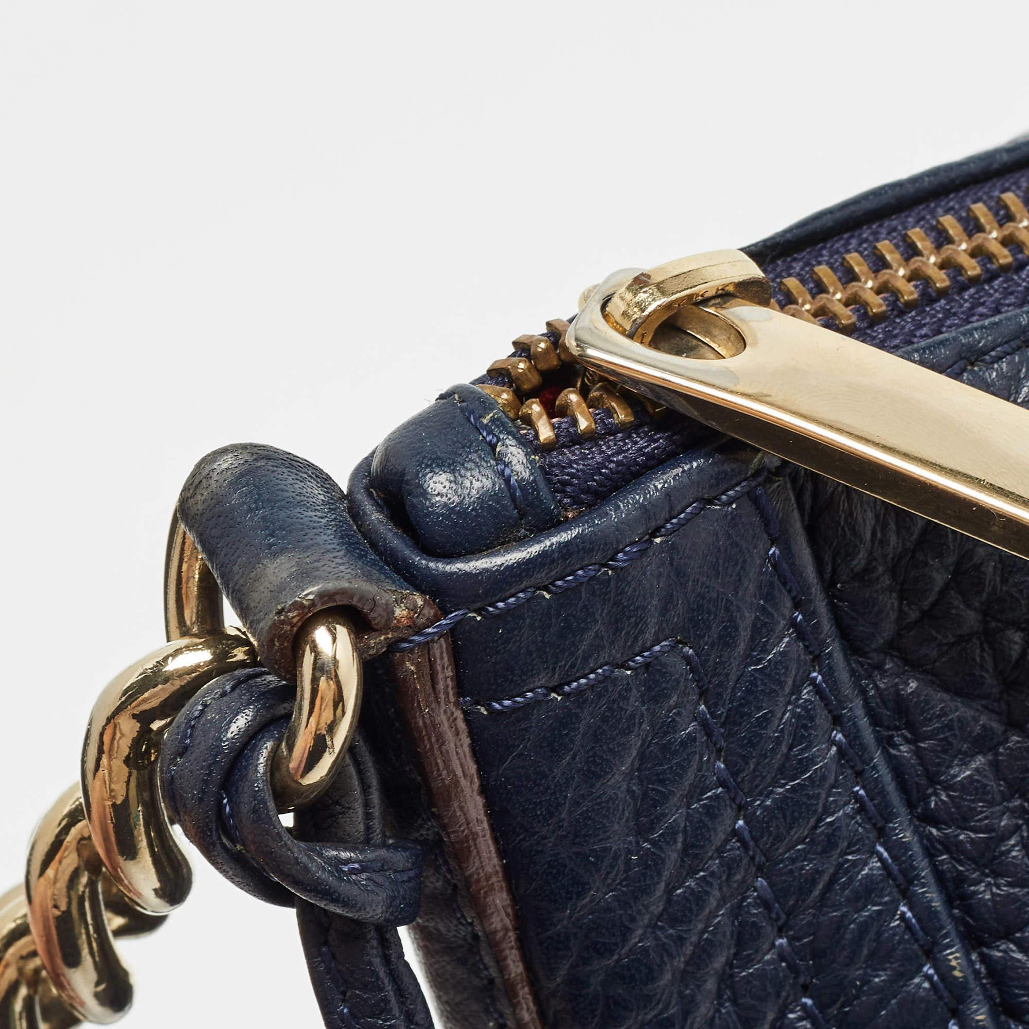 Carolina Herrera Hobo de borlas Maria de piel azul marino en venta 3