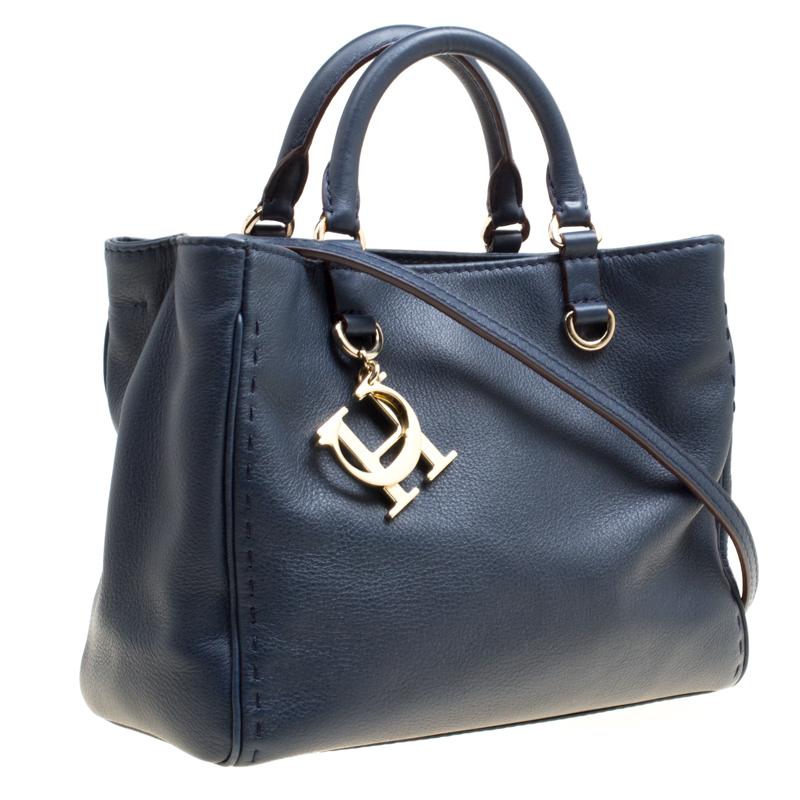 Carolina Herrera Navy Blue Leather Top Handle Bag In Good Condition In Dubai, Al Qouz 2