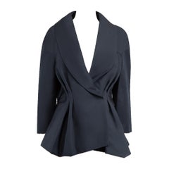 Chaqueta Carolina Herrera azul marino con detalles fruncidos Talla 4XL