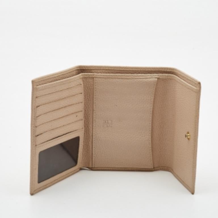 Carolina Herrera Cartera Tríptico Piel Melocotón Logotipo en venta 6