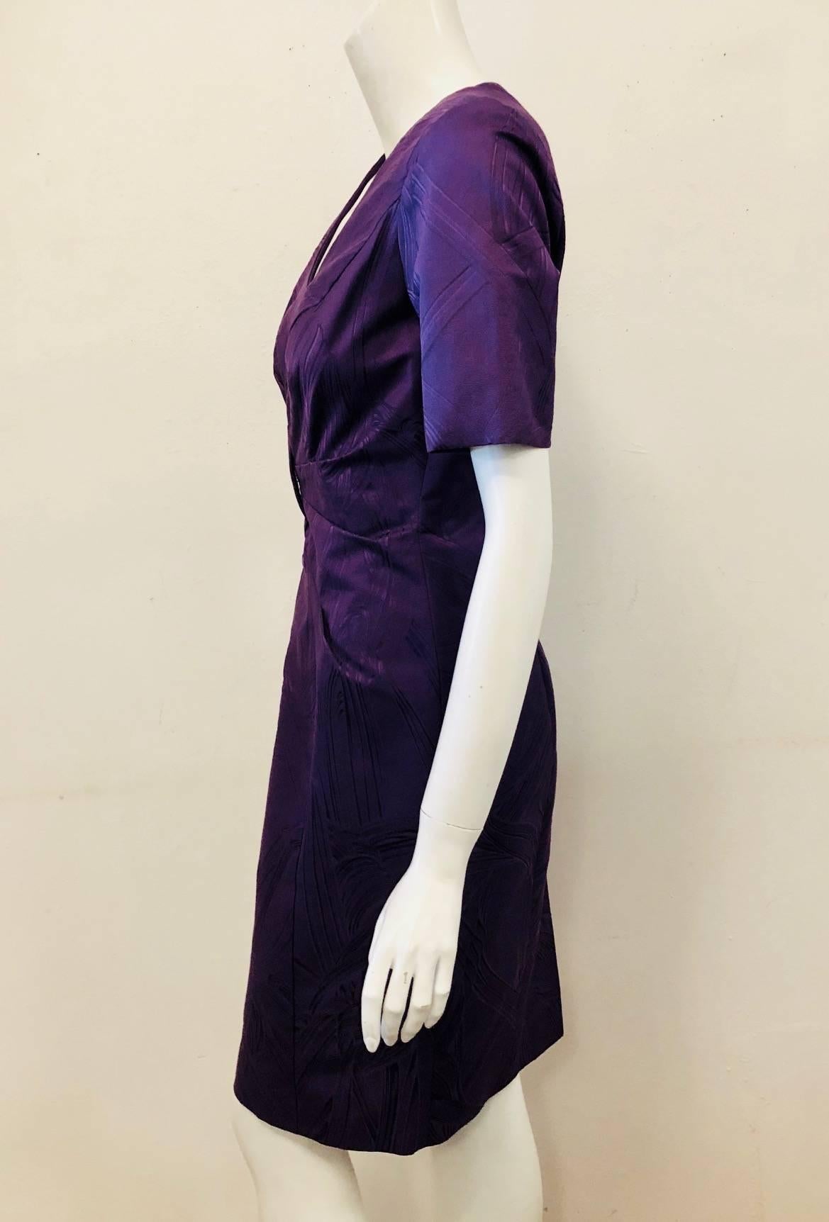 Black Carolina Herrera Purple V Neck Short Sleeve Sheath Dress With Gathering at Waist For Sale