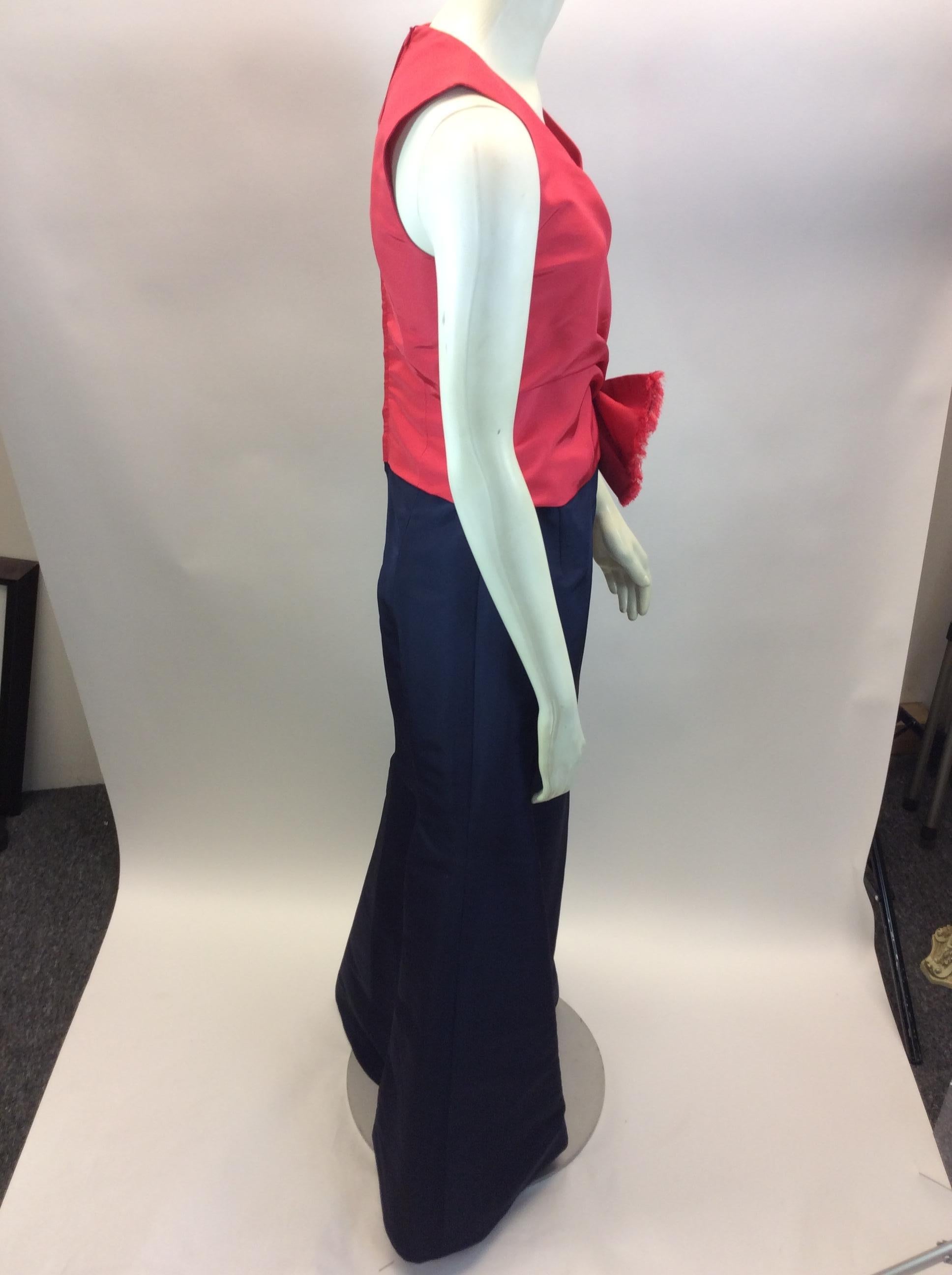 Carolina Herrera Red and Navy Blue Formal Gown In Good Condition For Sale In Narberth, PA
