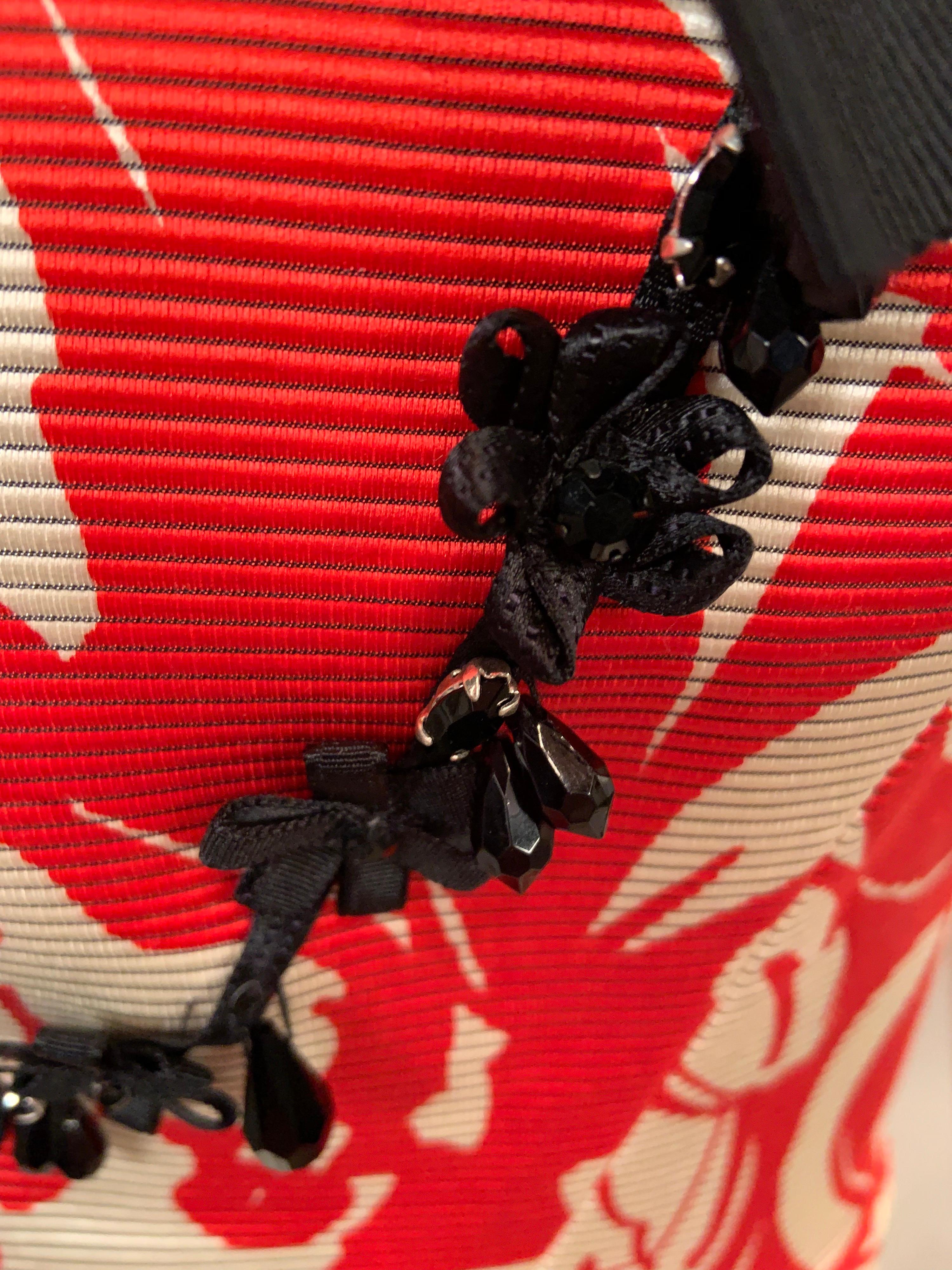 Carolina Herrera Red and White Print Silk Ottoman Strapless Cocktail Dress in vendita 1