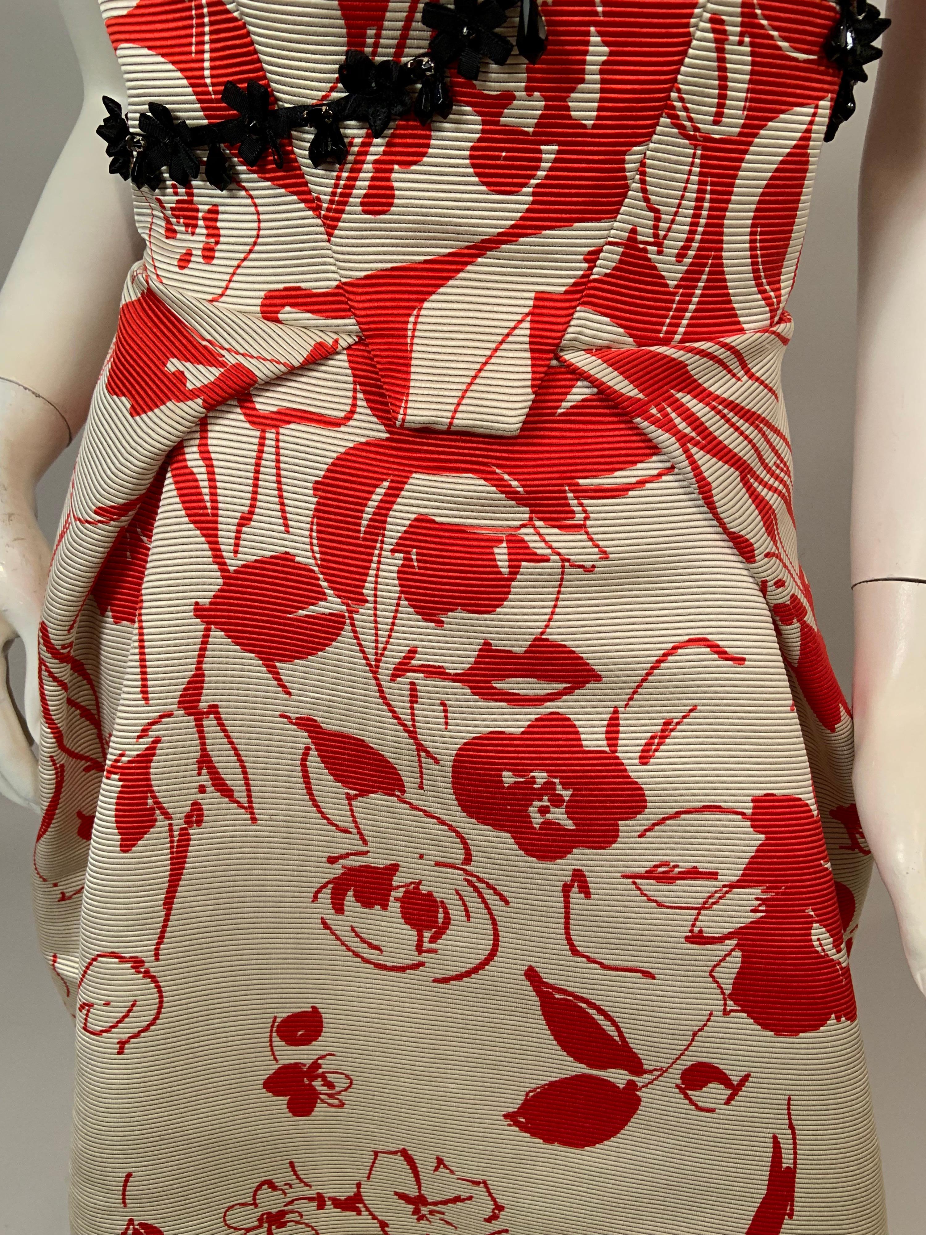 Carolina Herrera Red and White Print Silk Ottoman Strapless Cocktail Dress in vendita 3