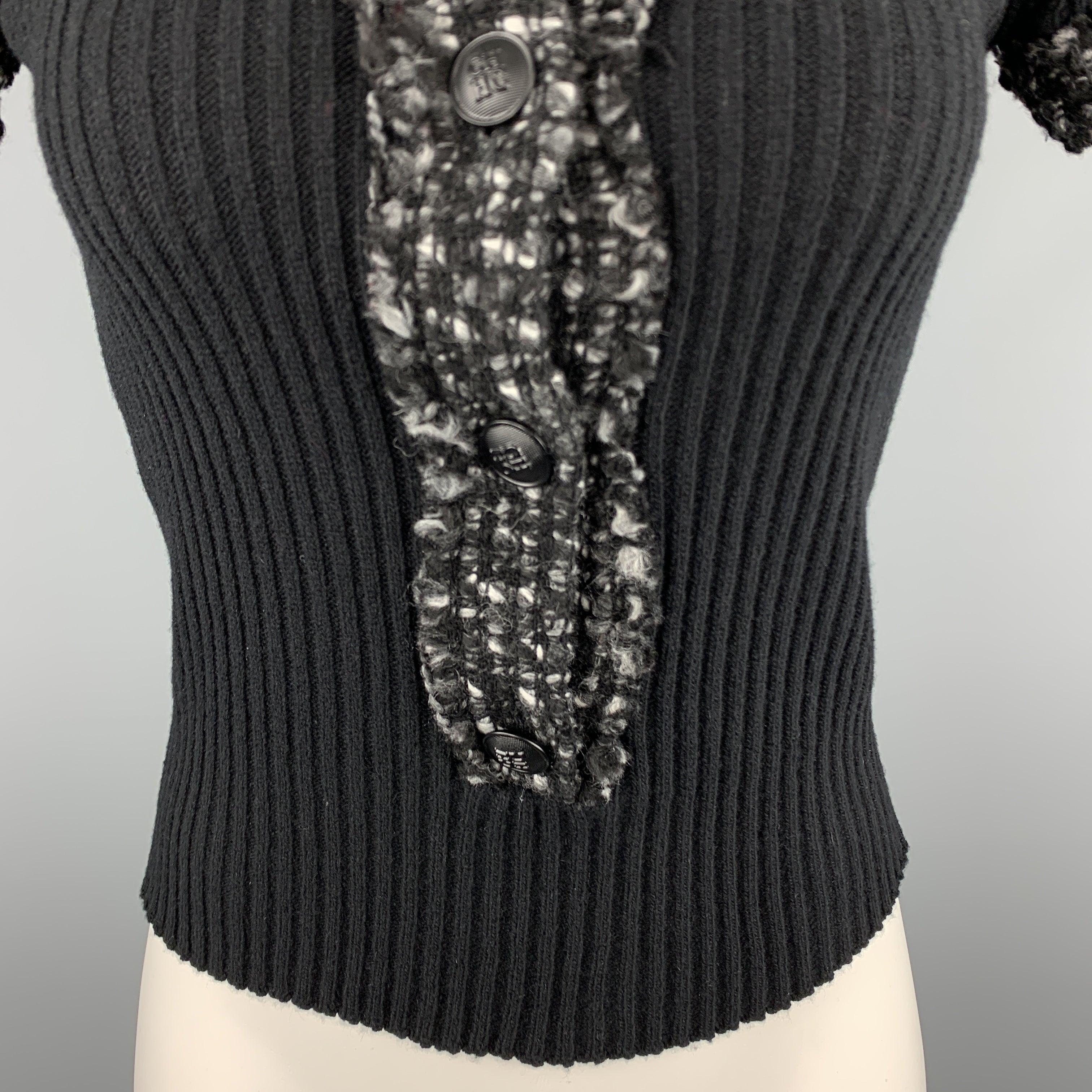 Women's CAROLINA HERRERA Size 6 Black Wool Blend Gray Trim Short Sleeve Button Pullover For Sale