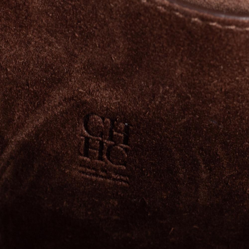 Carolina Herrera Borsa a tracolla media Doma Insignia in pelle Monogram Tan 1
