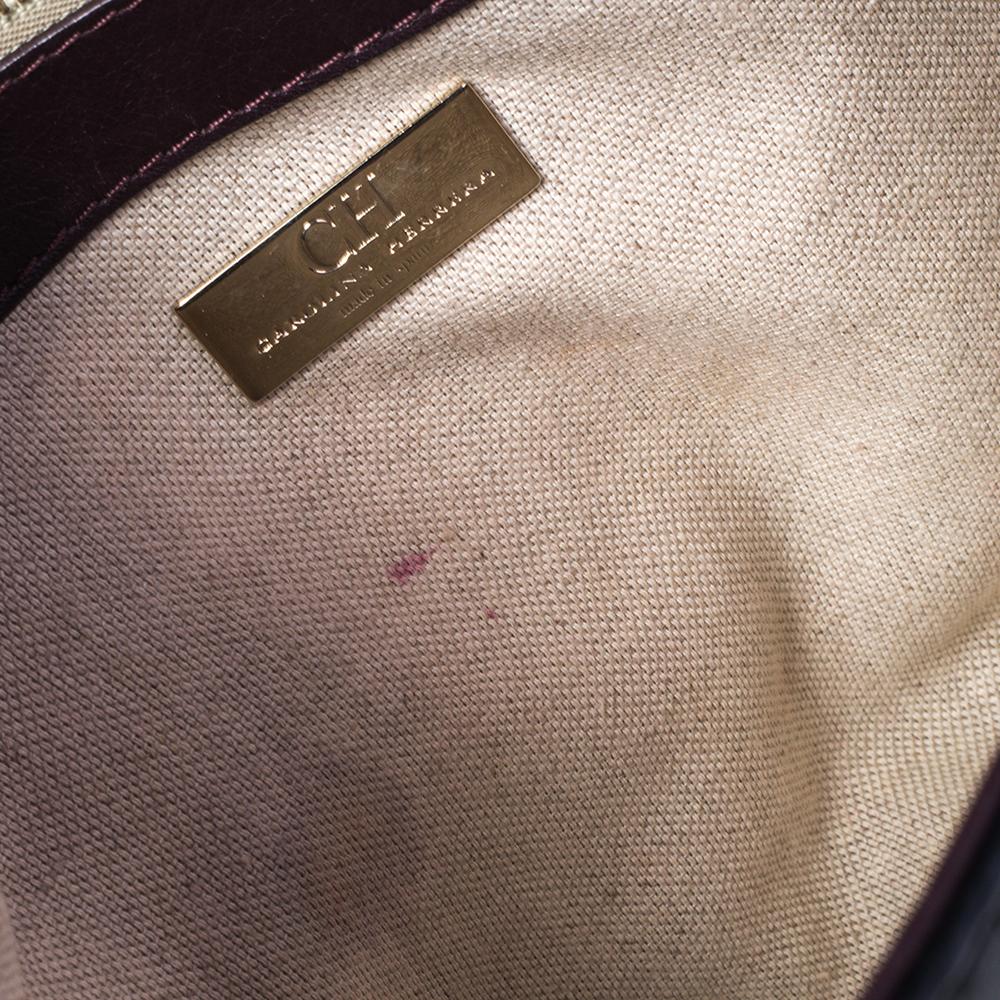Carolina Herrera Dreifarbige Umhängetasche aus Leder mit Metallklappe 5