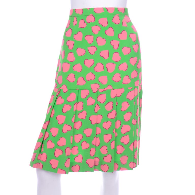 Carolina Herrera Vintage Green Silk Skirt Suit W Pink Hearts For Sale 1