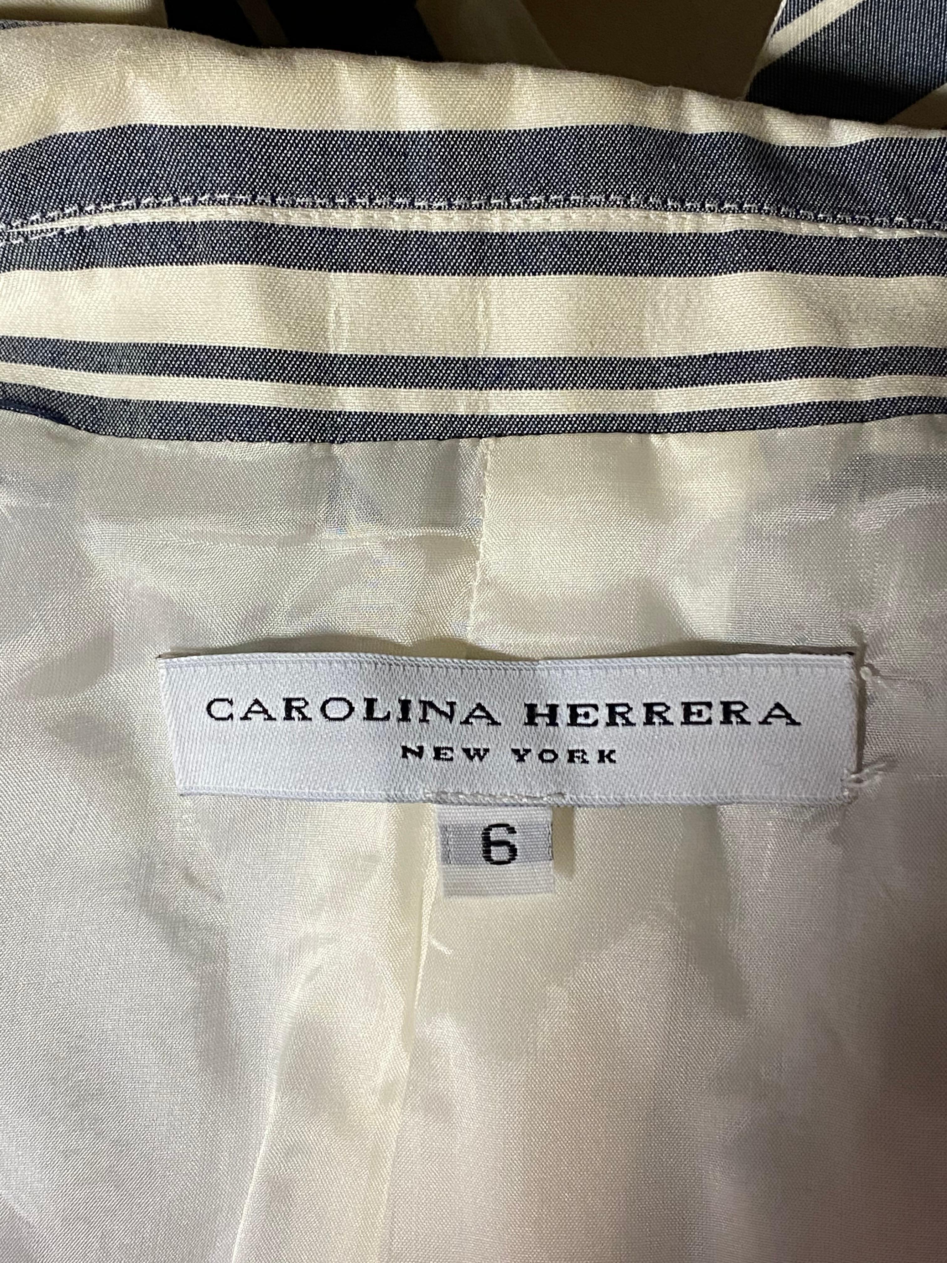Black Carolina Herrera White and Blue Blazer Jacket, Size 6 For Sale