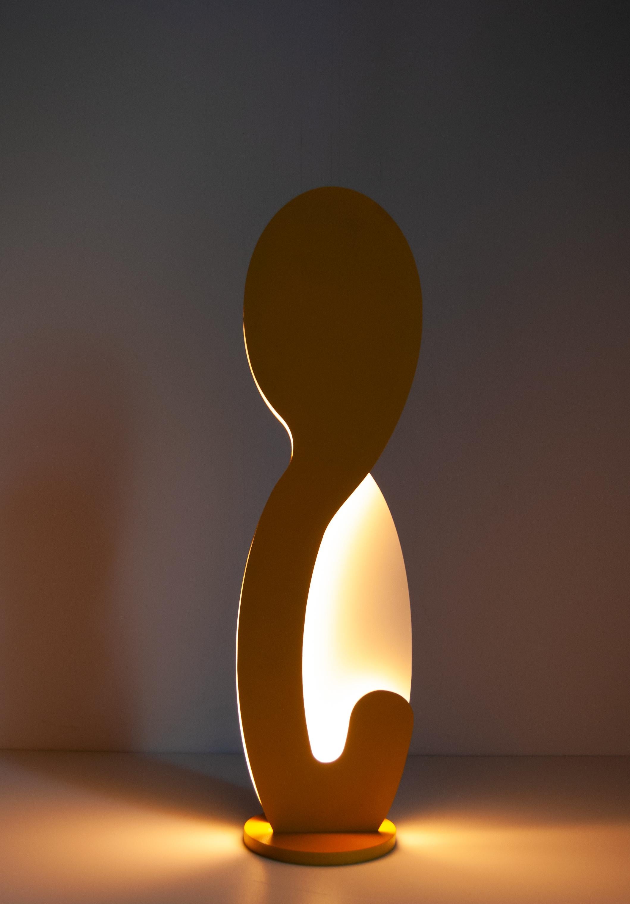 Fer Lampe à poser Carolina Hand Made Minimalist Italian Design by Tommaso Cristofaro en vente