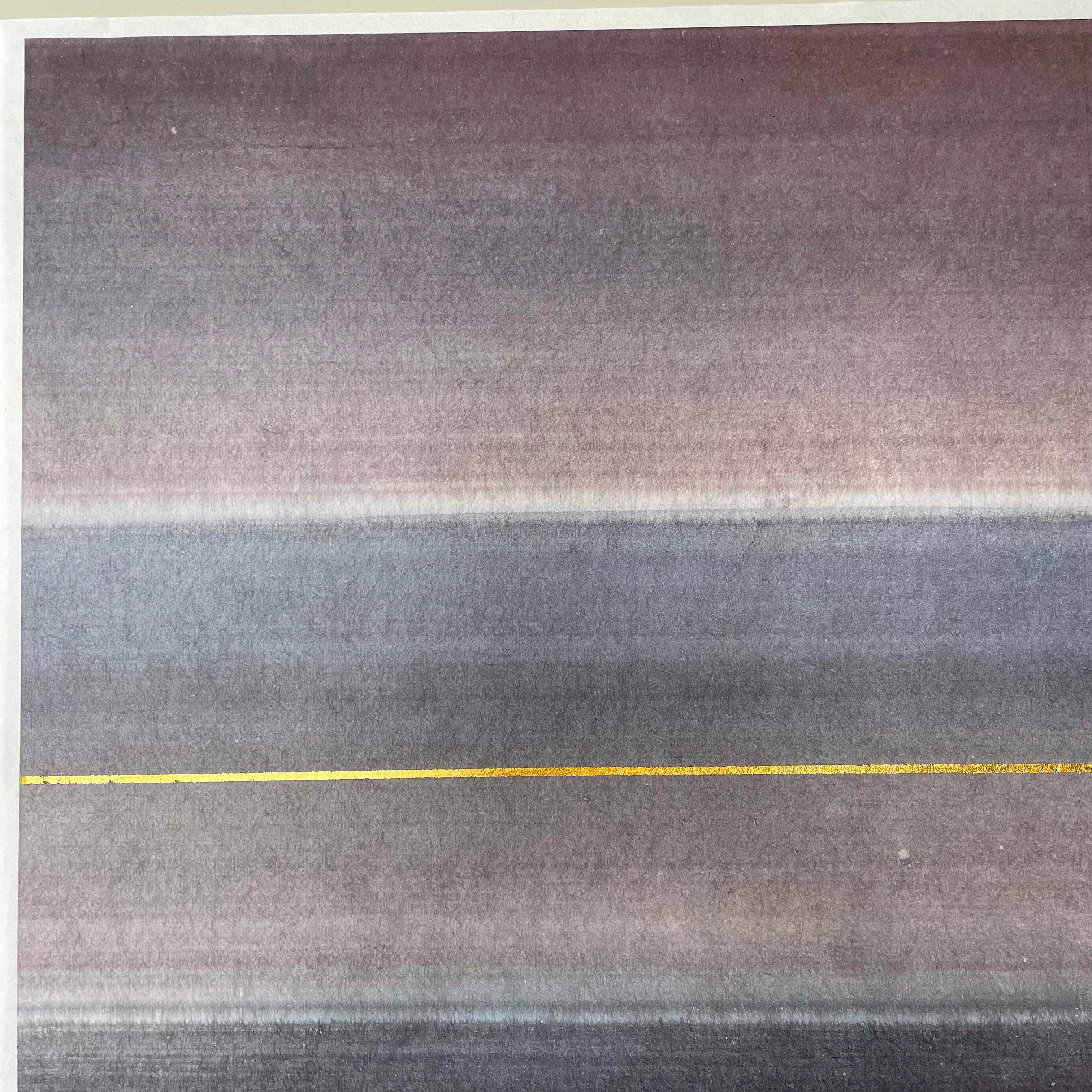 Reflect - pittura astratta di colore blu grigio oro con minerali frantumati in vendita 1