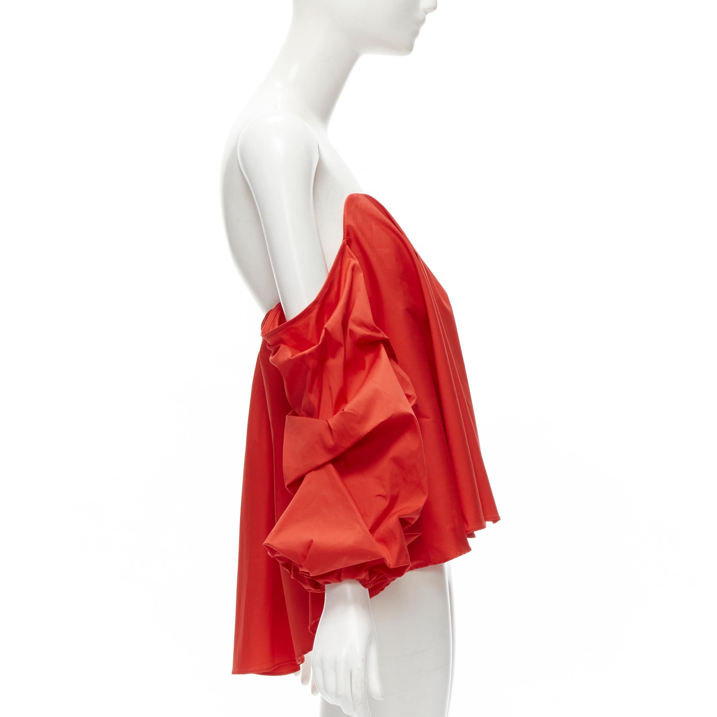 CAROLINE CONSTAS top rosso senza spalline e con maniche a sbuffo, svasato e con corsetto a cuore M. In condizioni ottime in vendita a Hong Kong, NT
