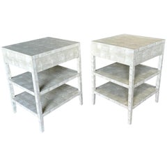 Caroline Beistelltisch mit Schublade in Edgecomb Grau aus grauem Faux Bois von The Fabulous Things