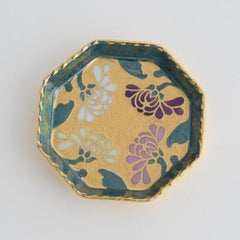 "Laurel V" (2025) Lustro persiano e oro 22kt su vassoio in porcellana