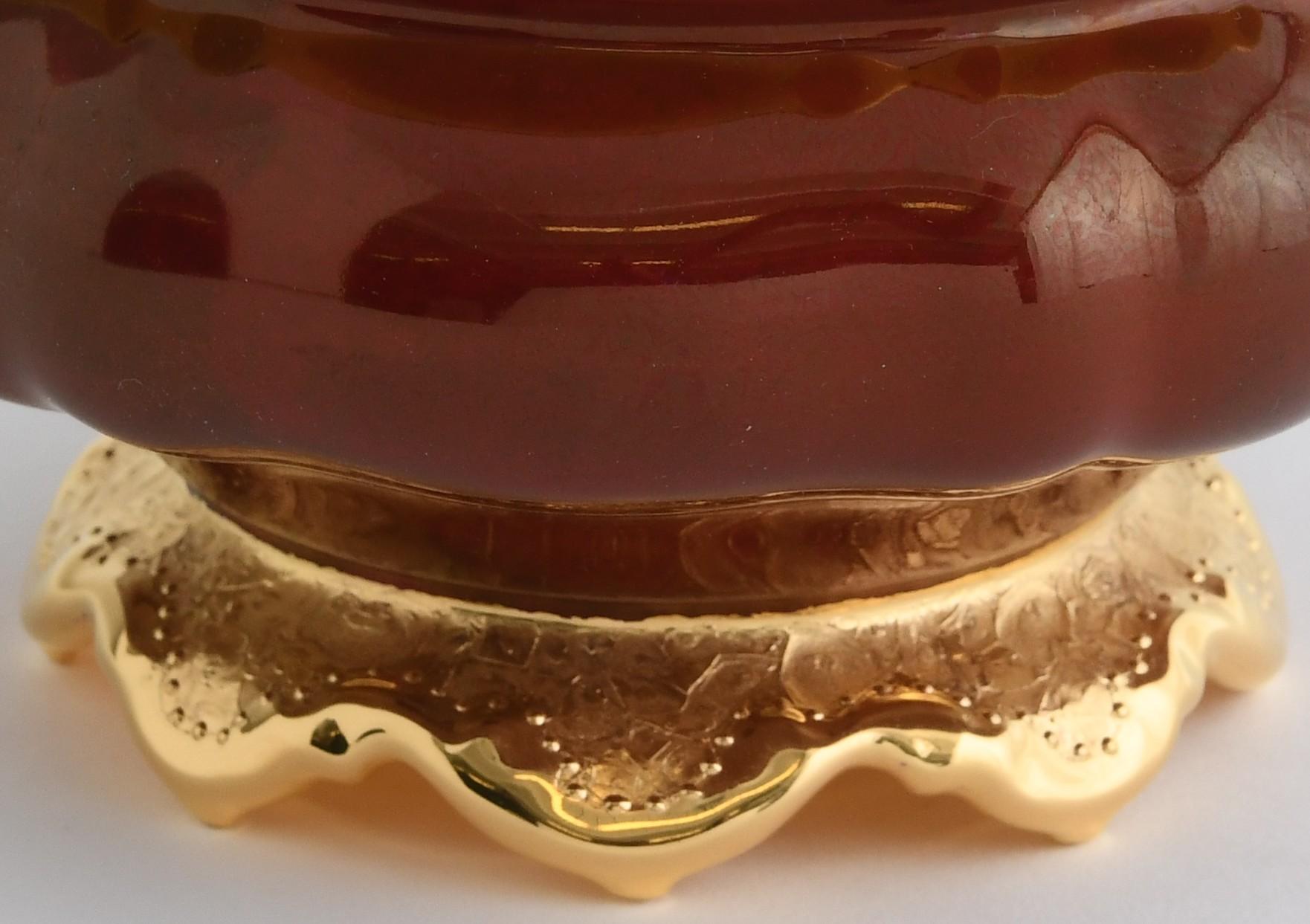 „Wild Cherry“ (2024) von Carolyn Barlock, Original-Skulptur aus Gold und Porzellan im Angebot 4