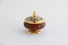 "Cerezo salvaje" (2024) de Carolyn Barlock, escultura original de oro y porcelana