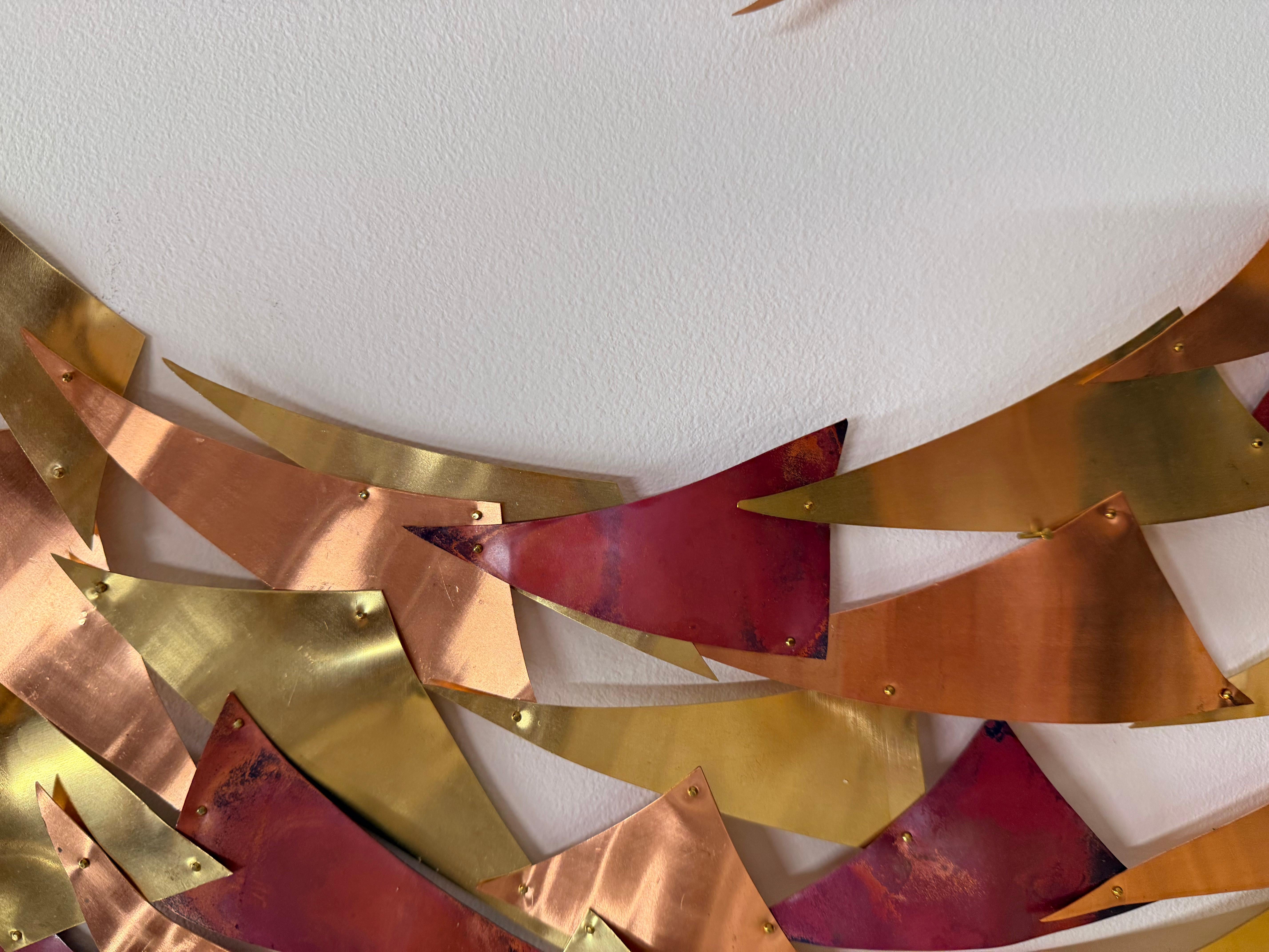 Around Here Somewhere - Scultura da parete in rame con luna crescente, 2025 in vendita 4