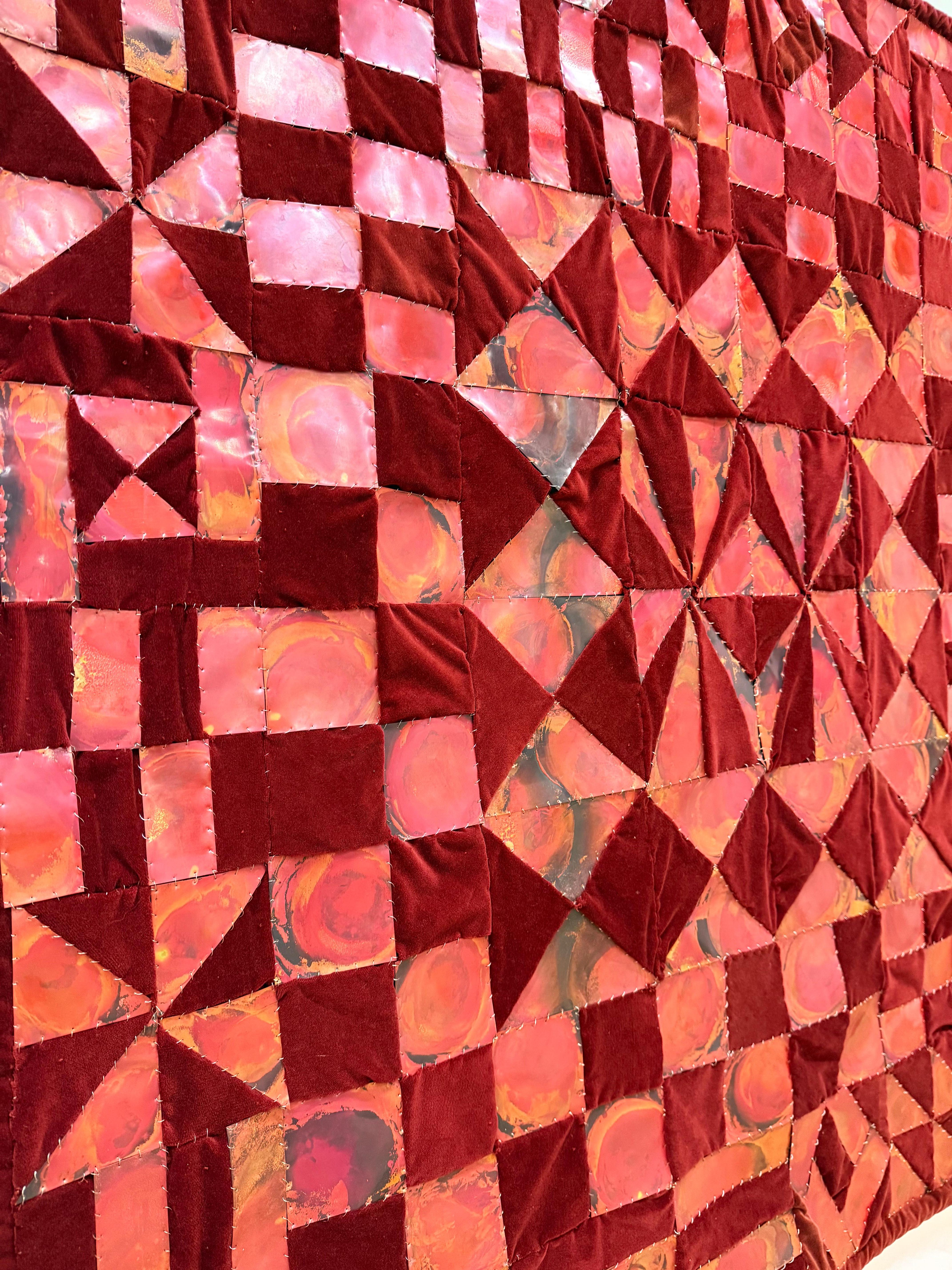 Coolidge Road - Scultura da parete in velluto, rame, metallo, patchwork, tessuto, 2025 in vendita 4