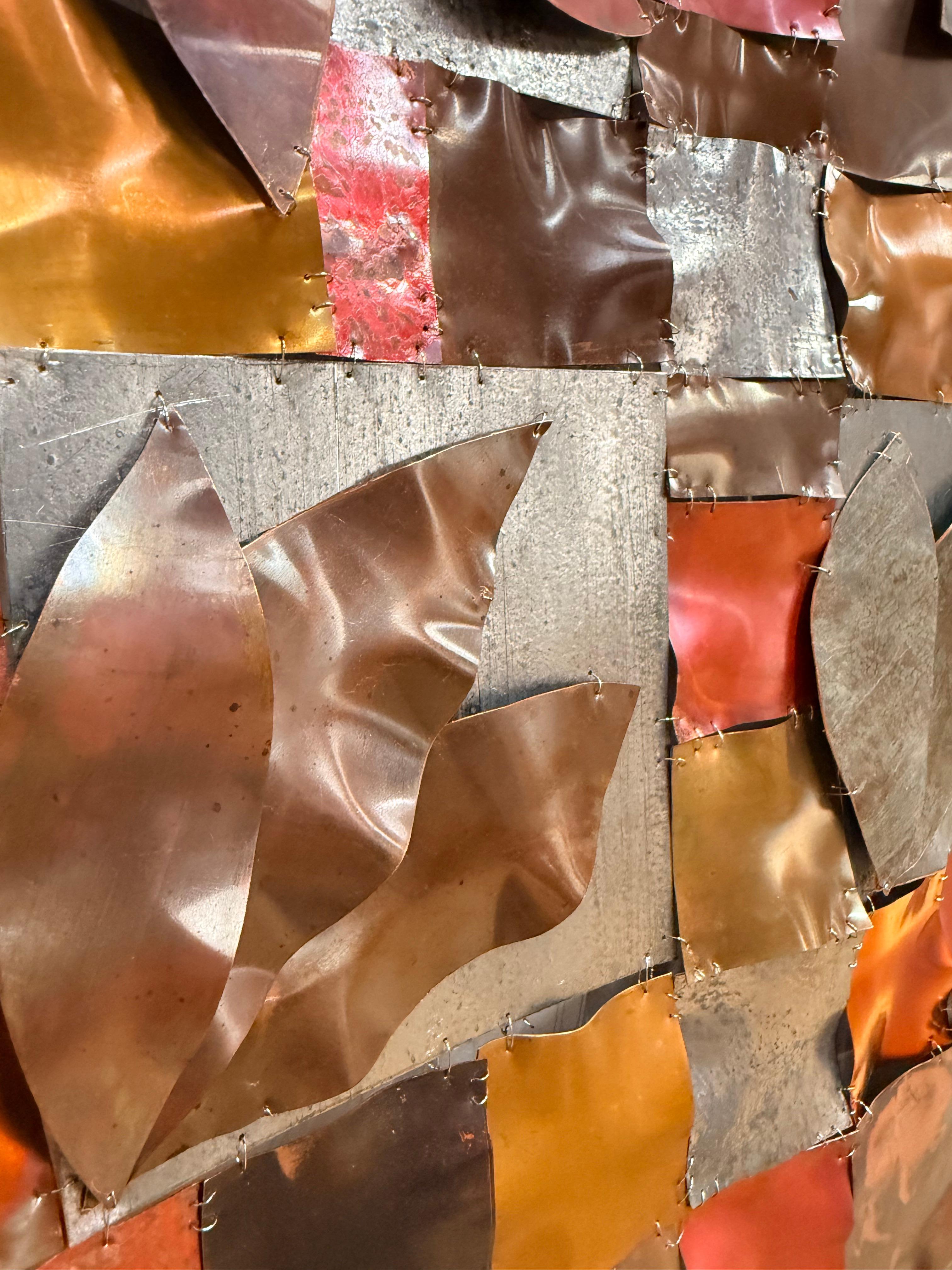 Fidelia - Escultura de Pared Cuadrada de Rejilla Metálica Hojas de Cobre, 2025 en venta 8