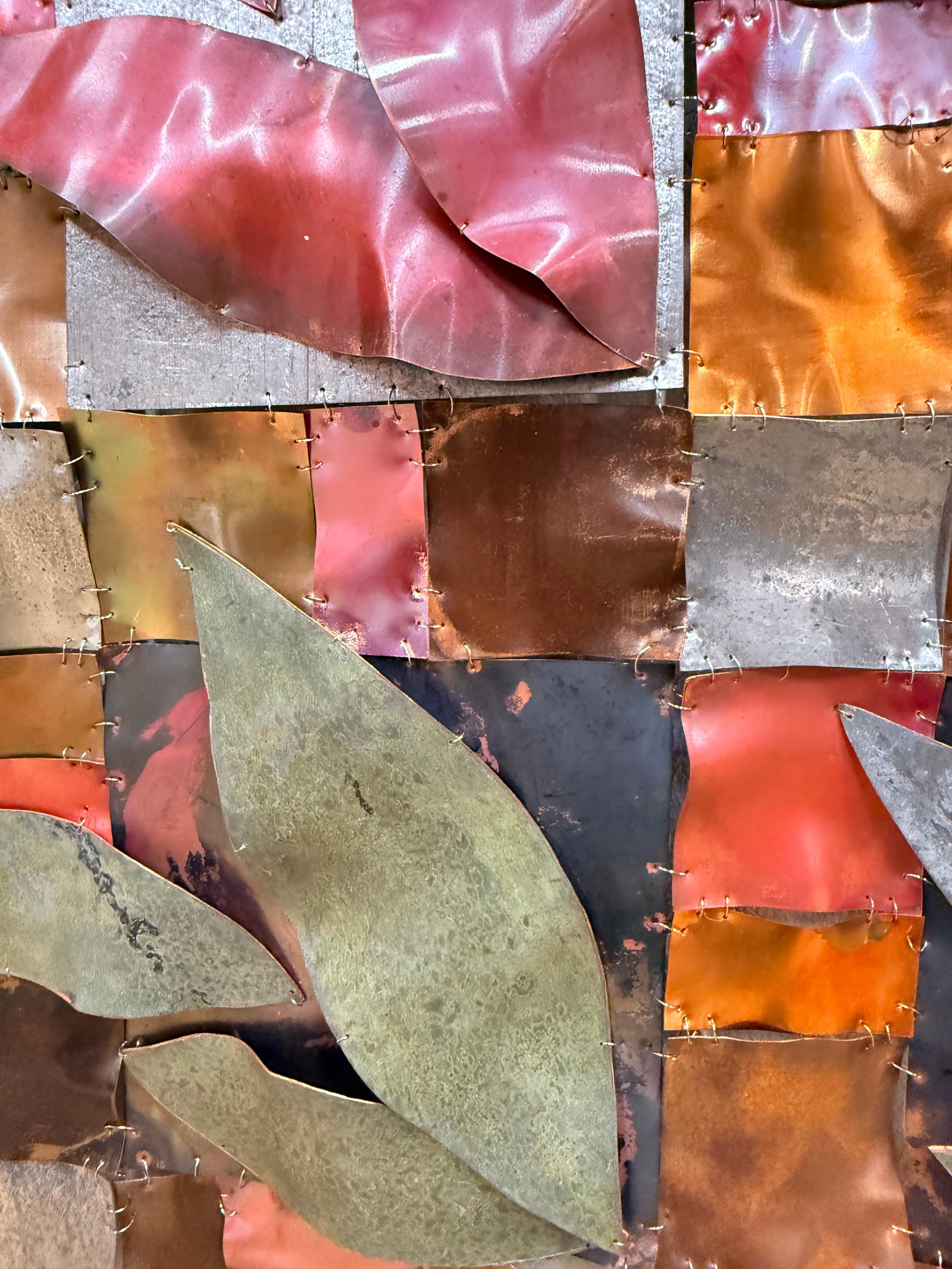 Fidelia - Escultura de Pared Cuadrada de Rejilla Metálica Hojas de Cobre, 2025 en venta 3