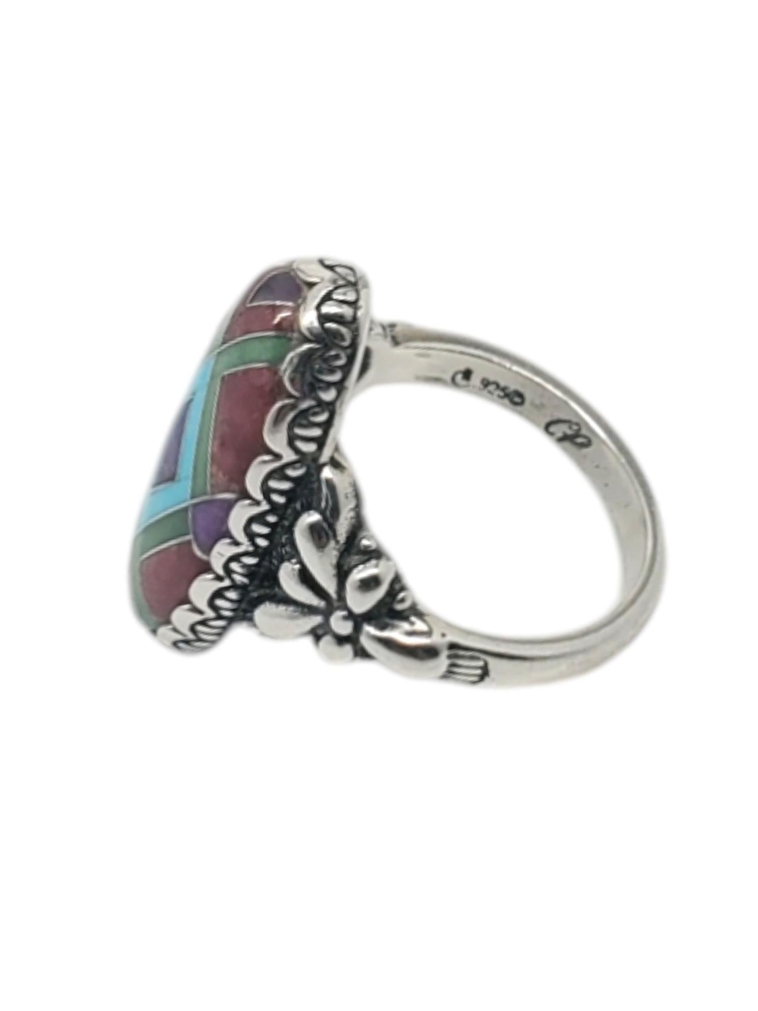 Carolyn Pollack Sterling Silver Marquise Inlay Gemstone Ring -

This ring by Carolyn Pollack features a marquise shape multi gemstone inlay set in a sterling silver southwest design.

Size: 8 

Shank: 3 mm

Stamped: CR 925

Weigh: 5.93 dwt / 9.22