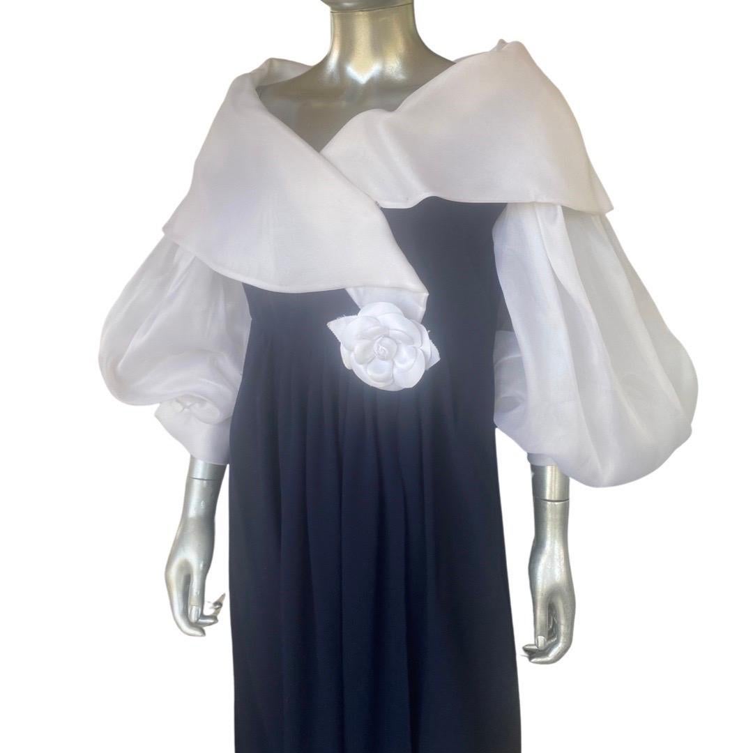 Carolyn Roehm for I Magnin Navy Crepe & White Organza Off Shoulder Dress Size 16 For Sale 12