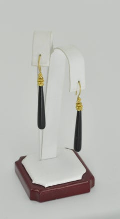 Carolyn Tyler Schwarze Onyx-Tüll-Ohrringe