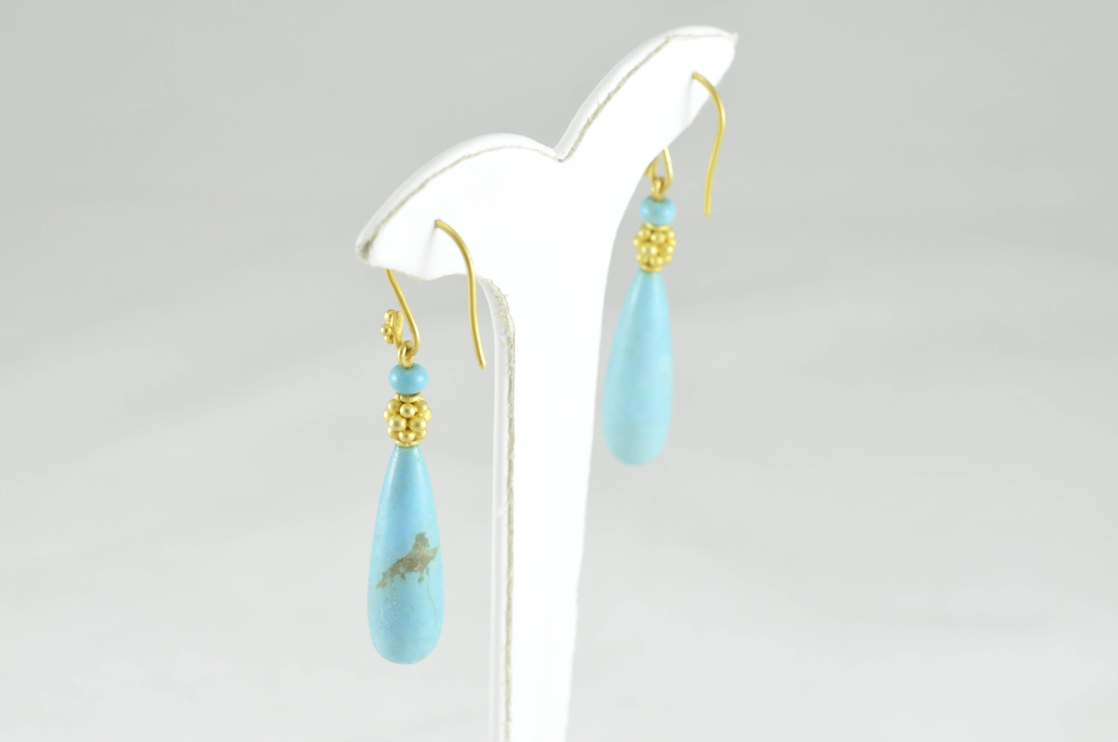 Carolyn Tyler Gold and Turquoise Teardrop Earrings In New Condition In Dallas, TX