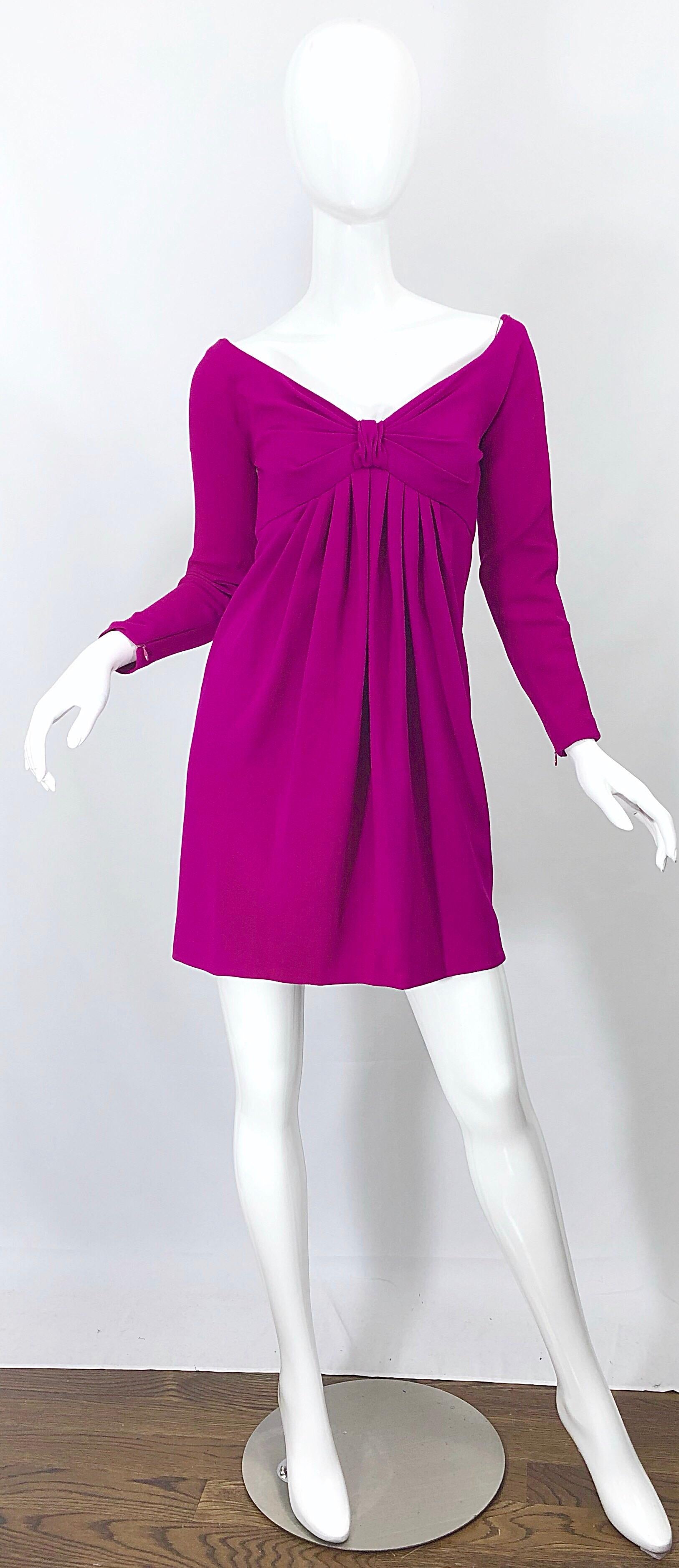 Carolyne Roehm Años 90 Fucsia Rosa Caliente Lana Vintage Años 90 Mini Vestido Imperio en venta 10