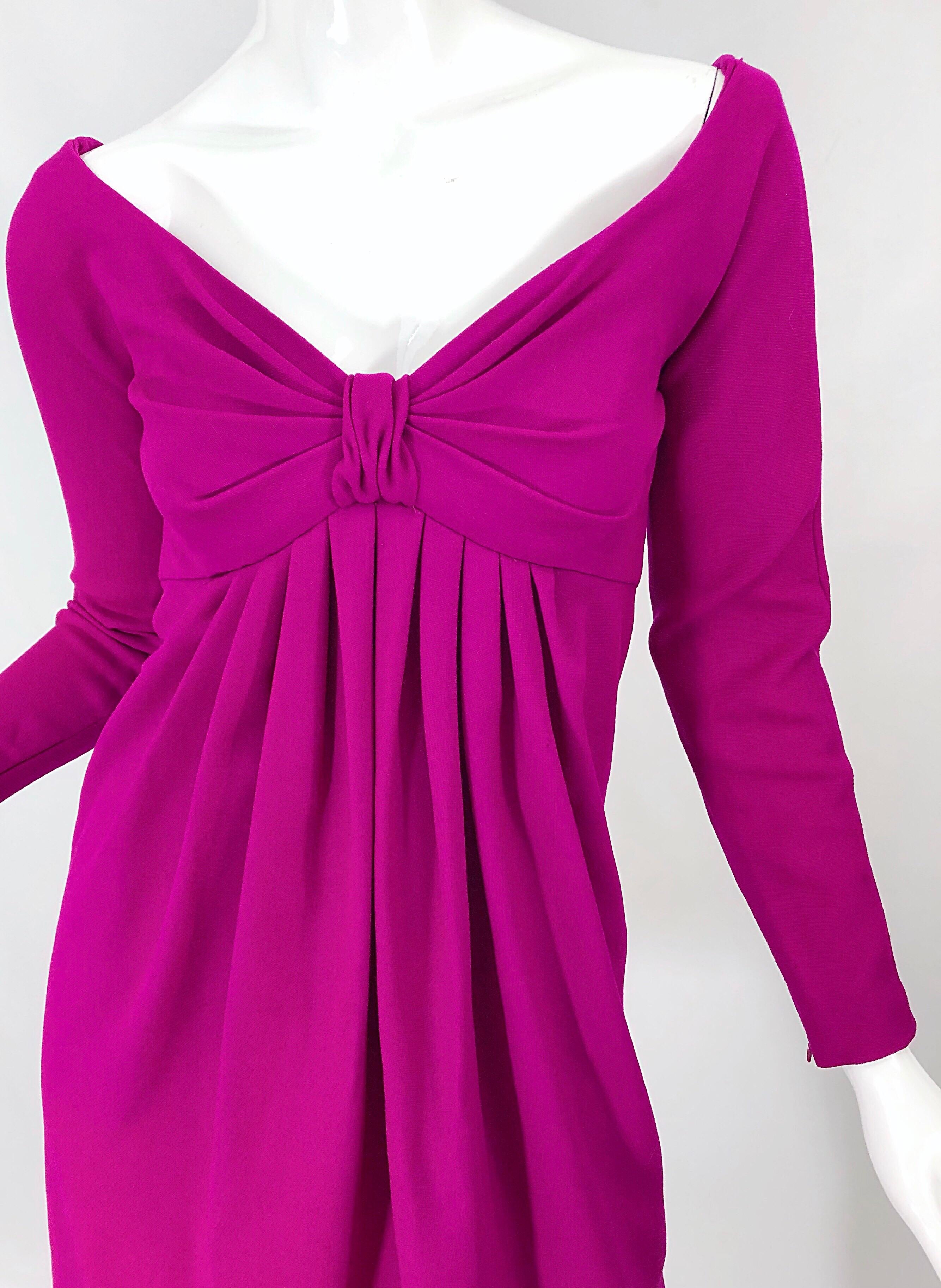 Carolyne Roehm Años 90 Fucsia Rosa Caliente Lana Vintage Años 90 Mini Vestido Imperio en Excelente estado para la venta en San Diego, CA