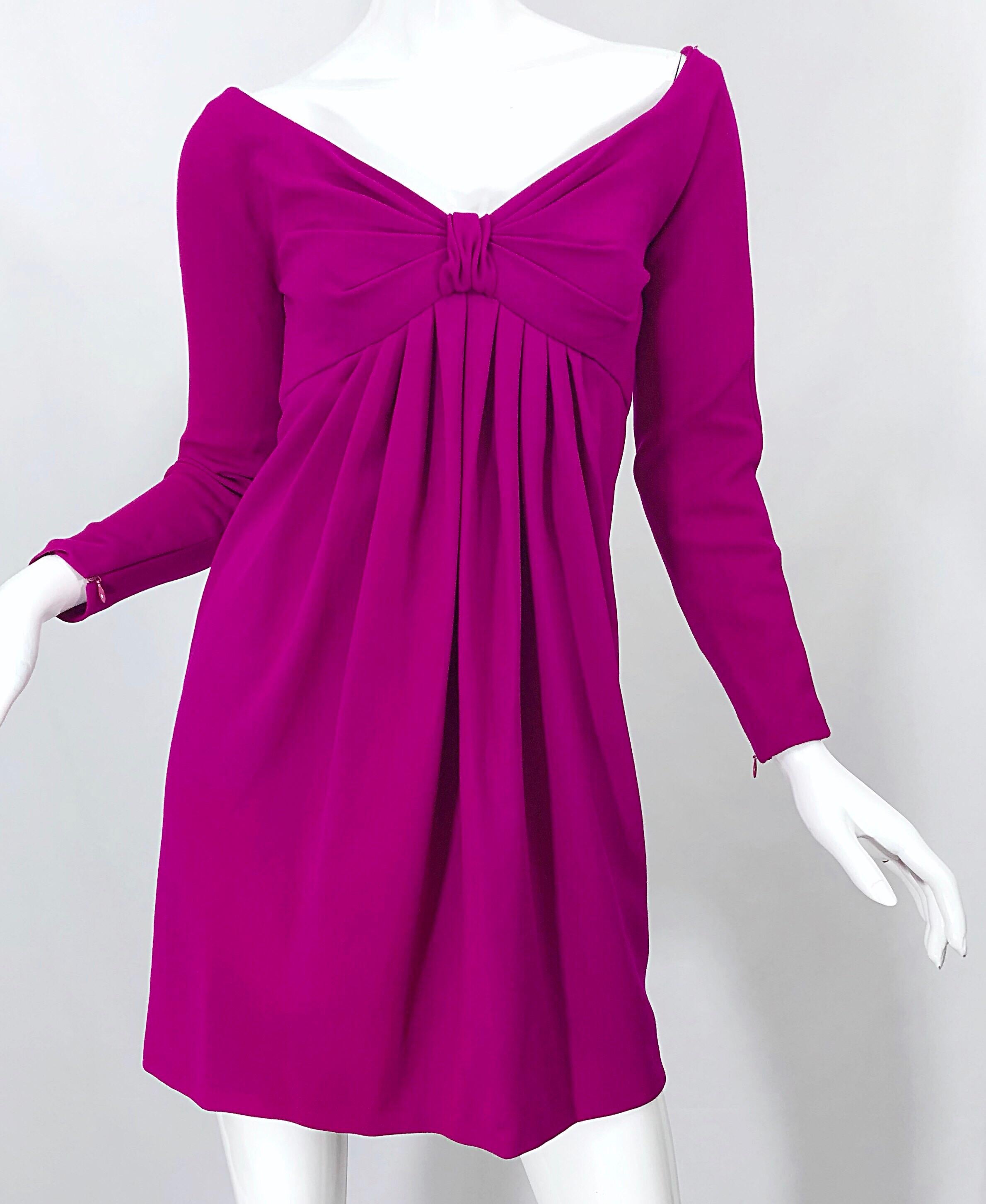 Carolyne Roehm Años 90 Fucsia Rosa Caliente Lana Vintage Años 90 Mini Vestido Imperio en venta 4