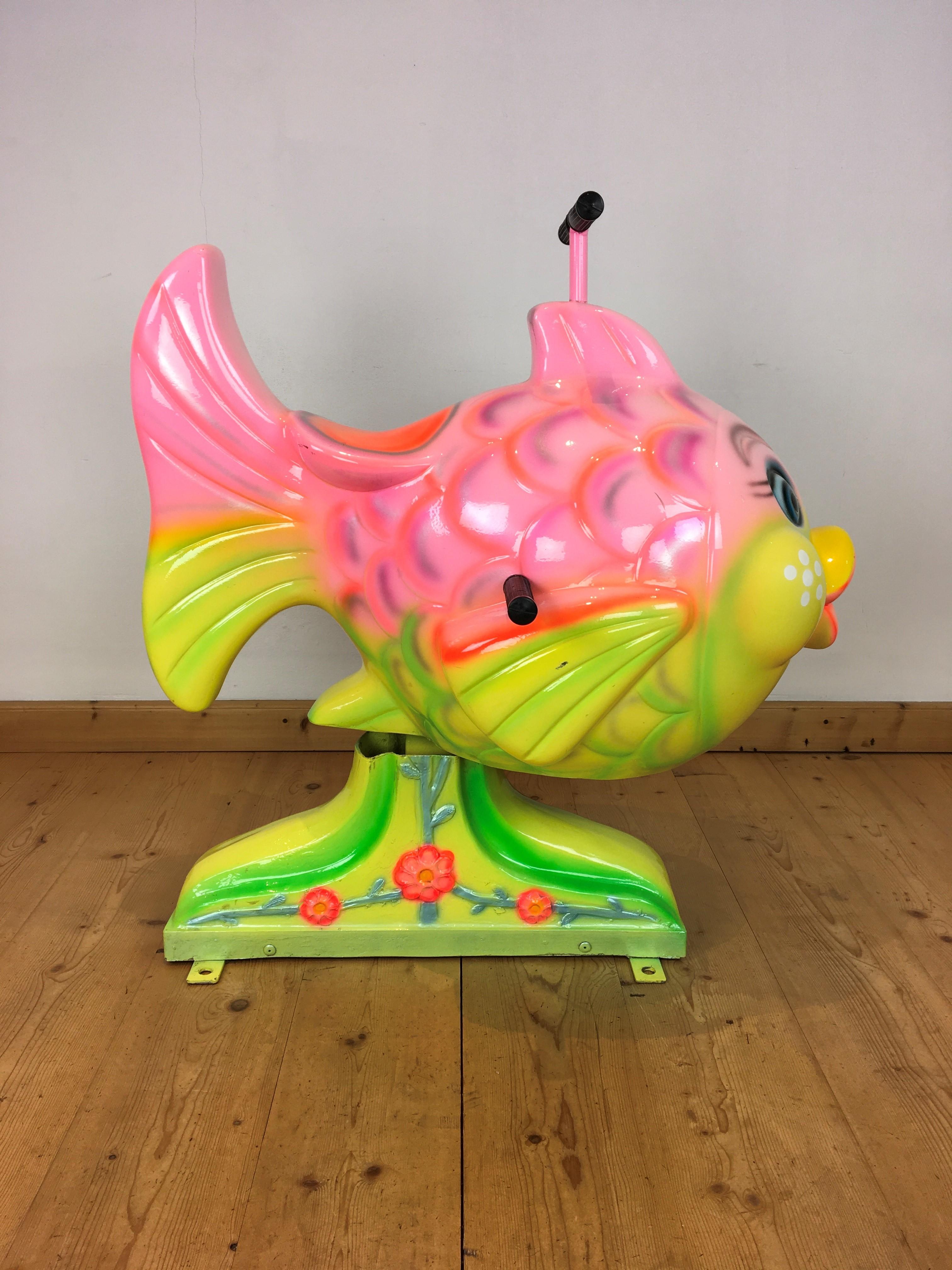 Carousel Fish, Cleo, Pinocchio In Good Condition In Antwerp, BE